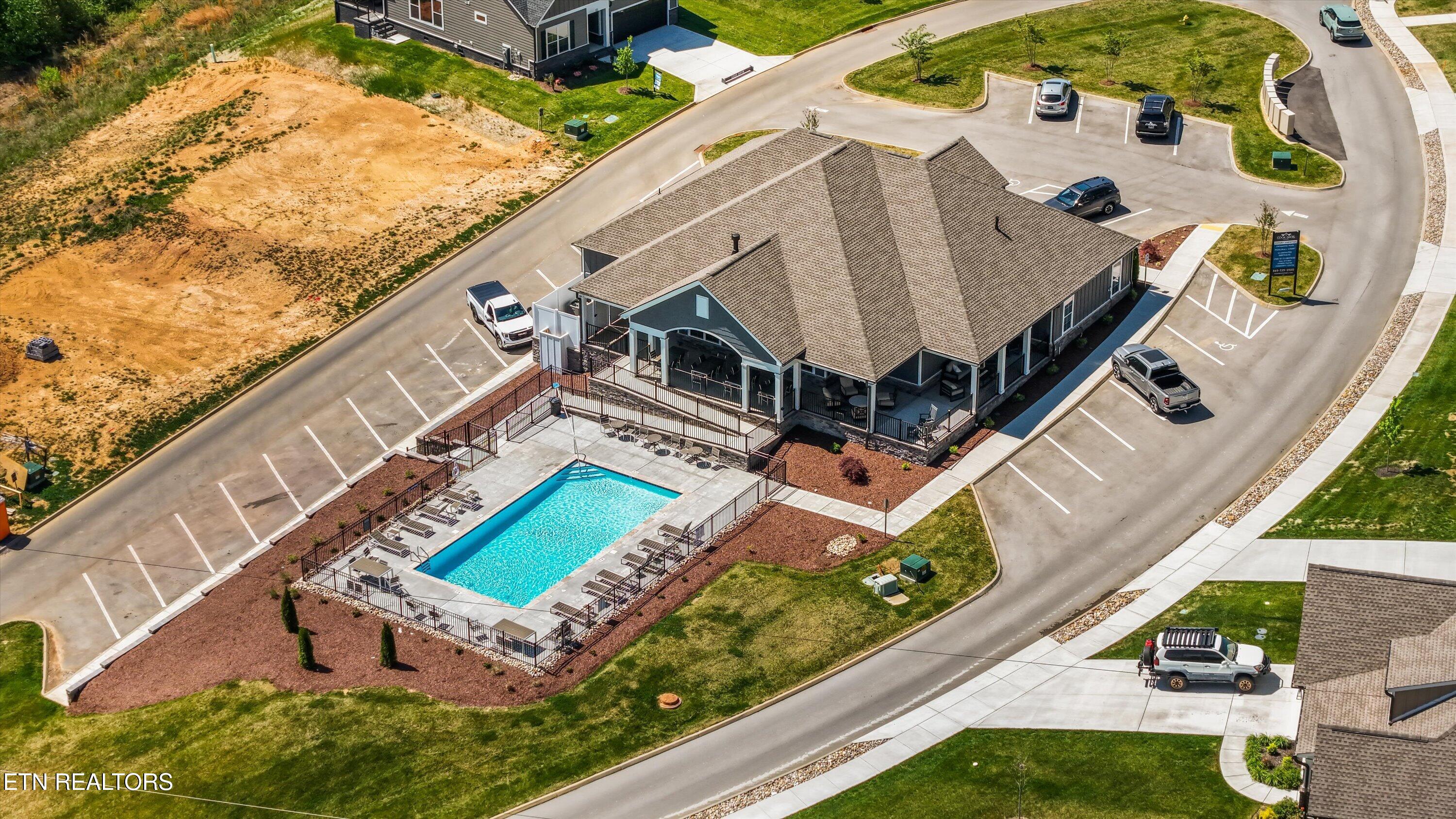 313 Bittersweet Lane Lenoir City TN 37771