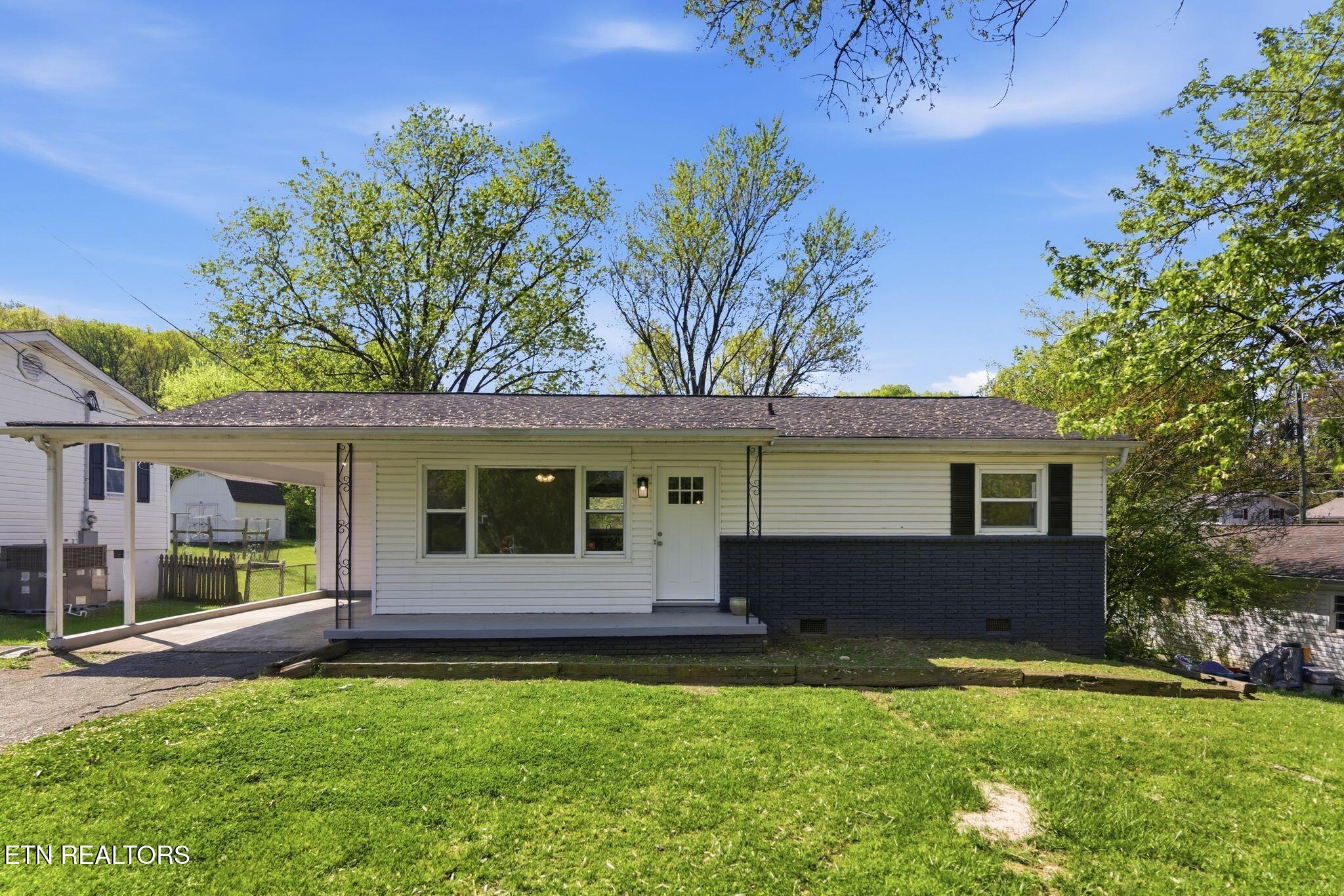 2210 W Gilbert Lane Knoxville TN 37920