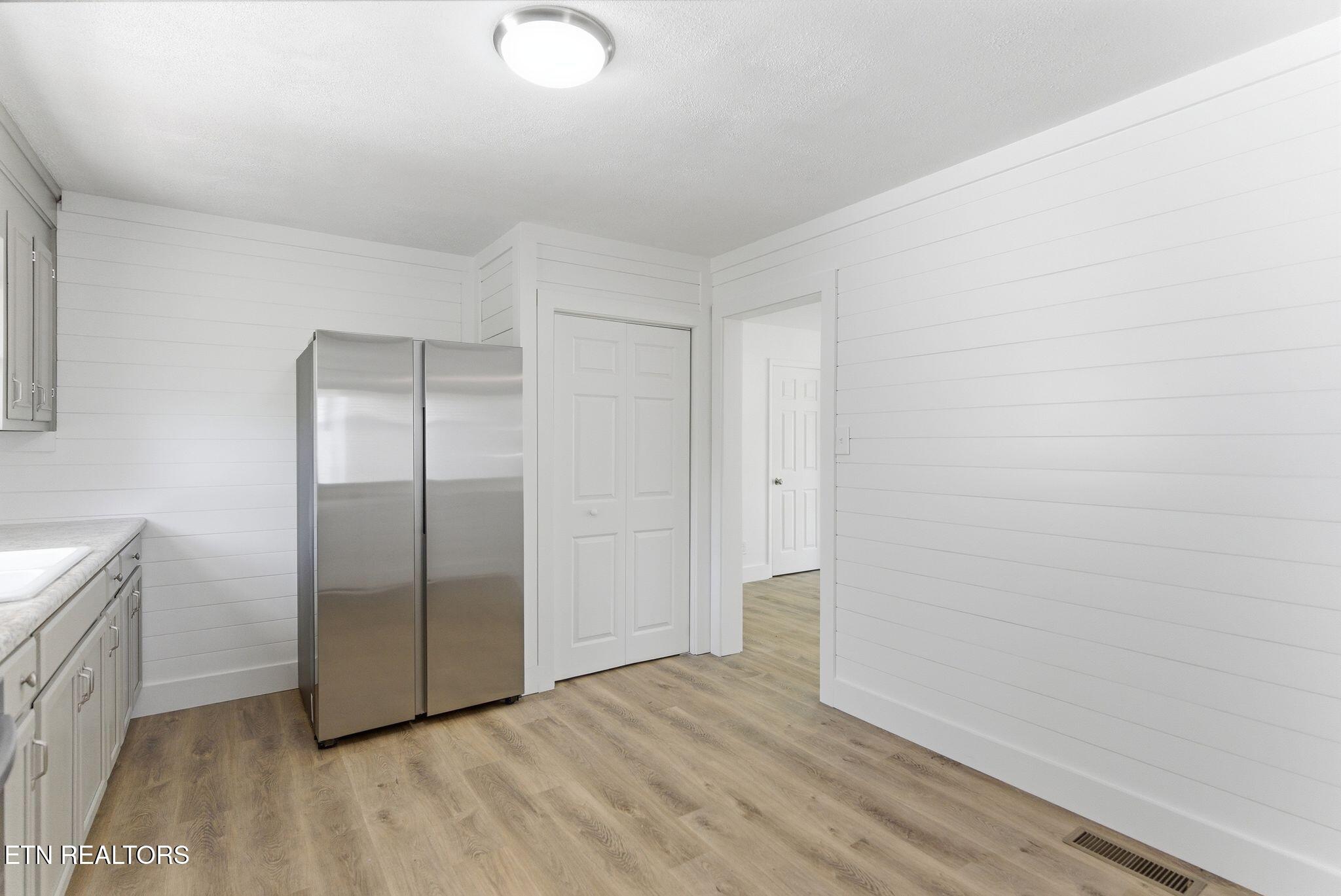 2210 W Gilbert Lane Knoxville TN 37920