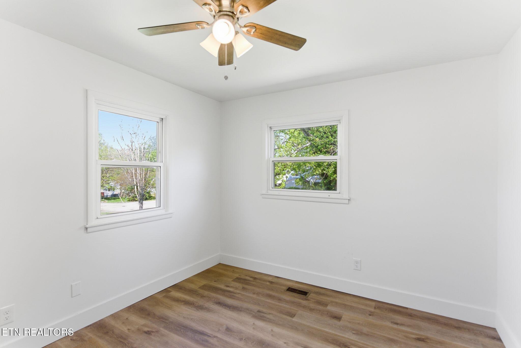 2210 W Gilbert Lane Knoxville TN 37920