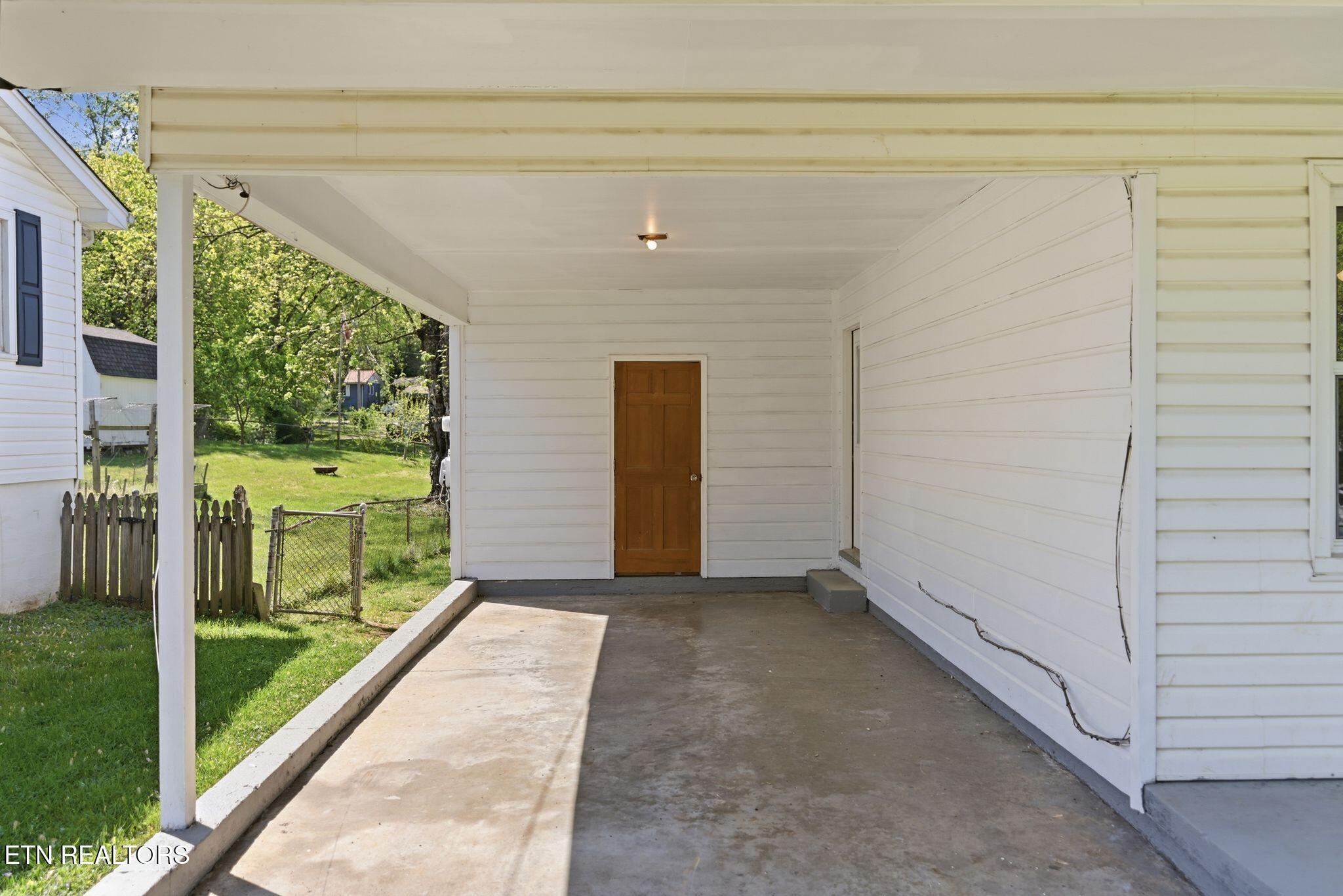 2210 W Gilbert Lane Knoxville TN 37920
