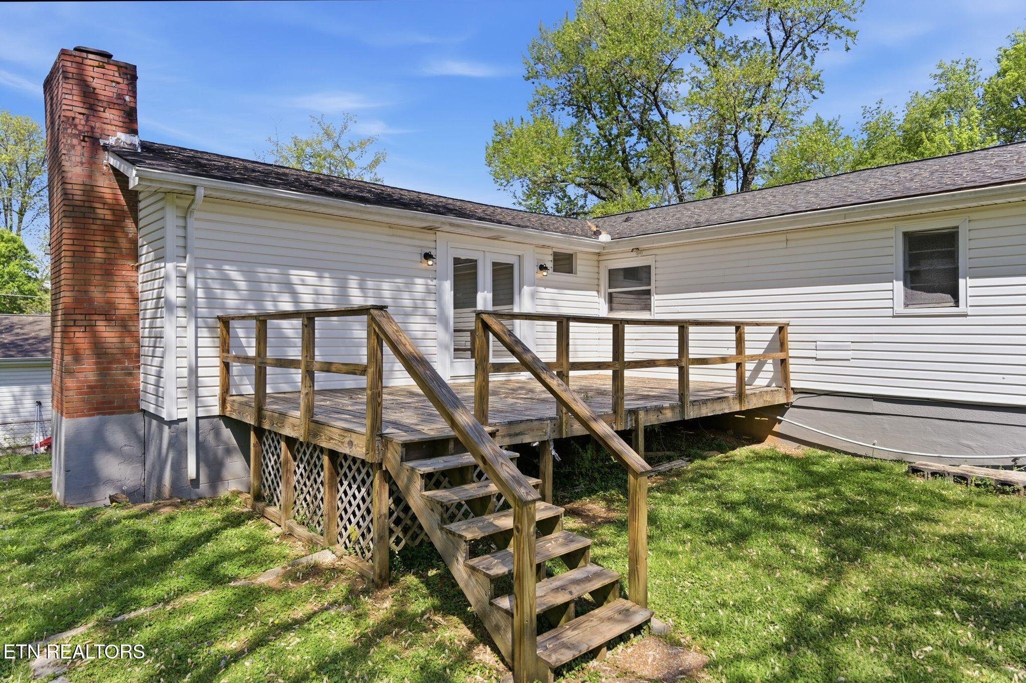 2210 W Gilbert Lane Knoxville TN 37920