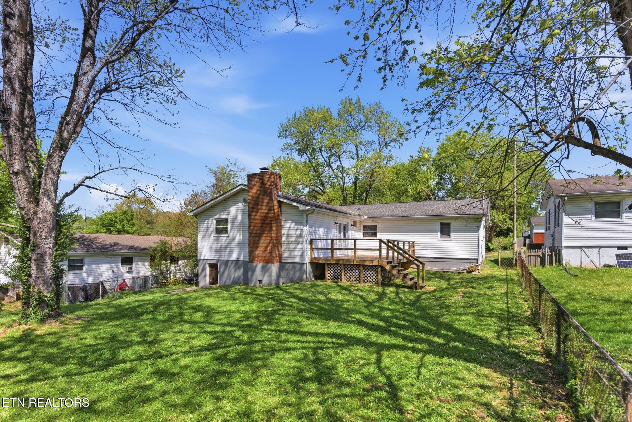 2210 W Gilbert Lane Knoxville TN 37920