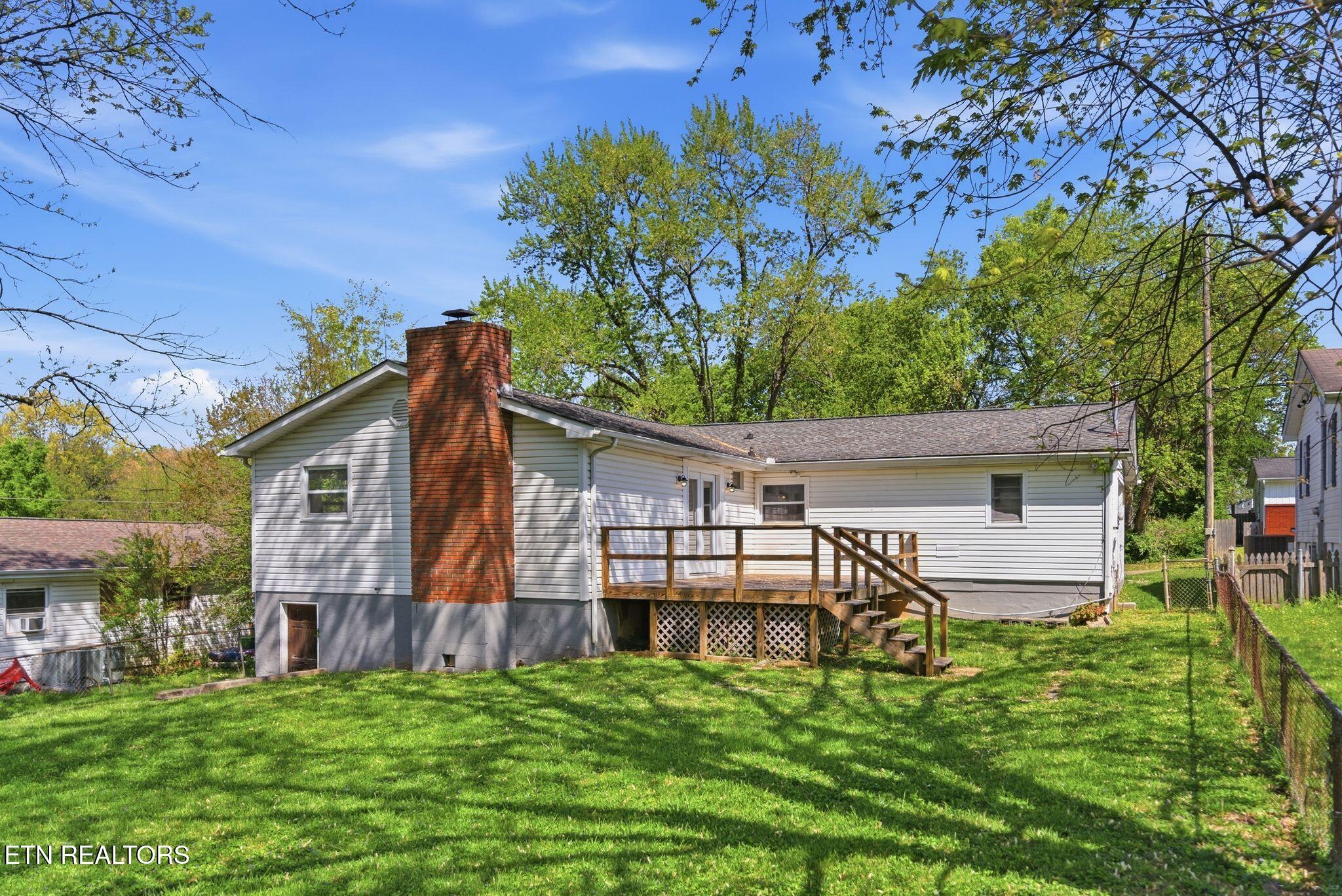 2210 W Gilbert Lane Knoxville TN 37920