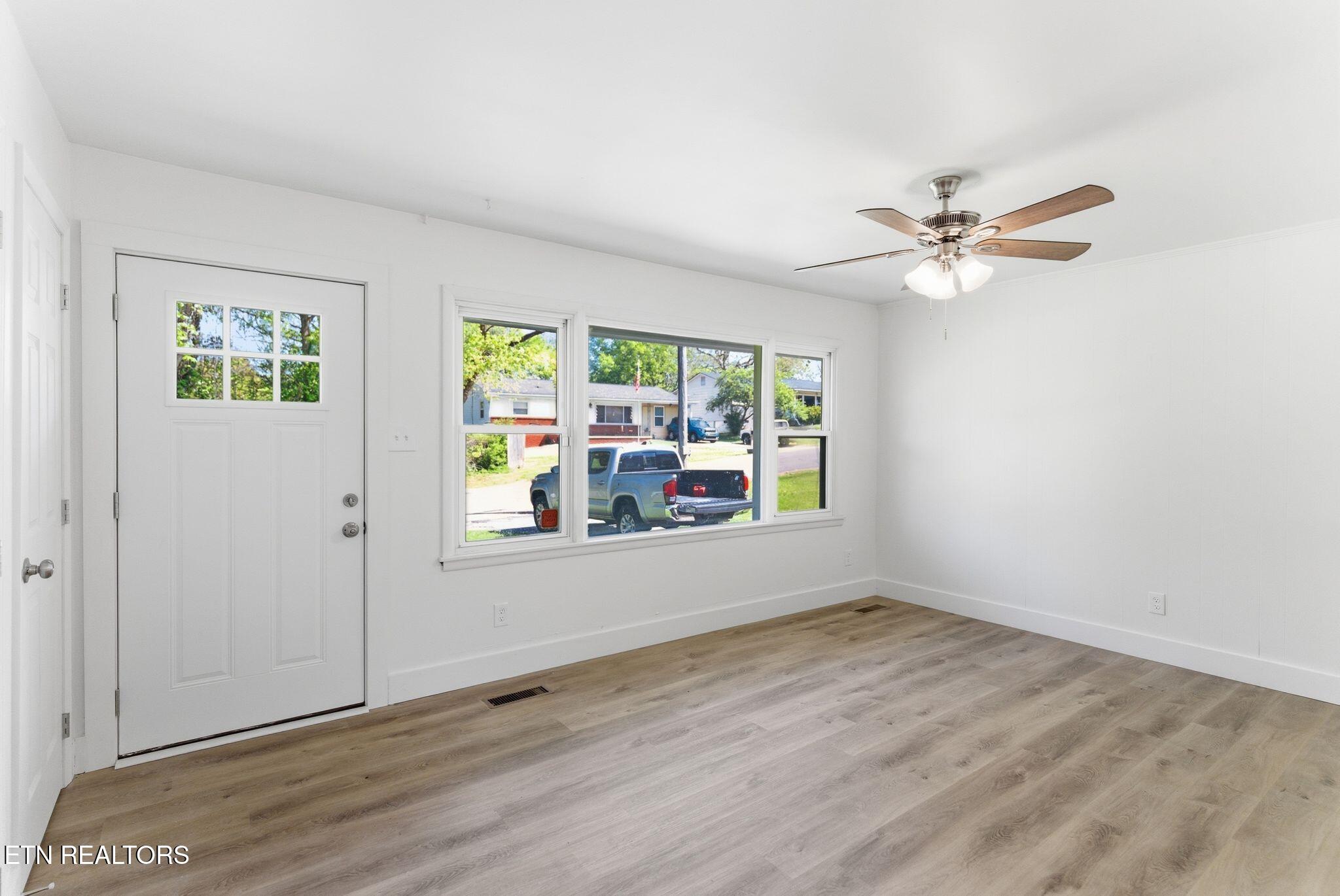 2210 W Gilbert Lane Knoxville TN 37920