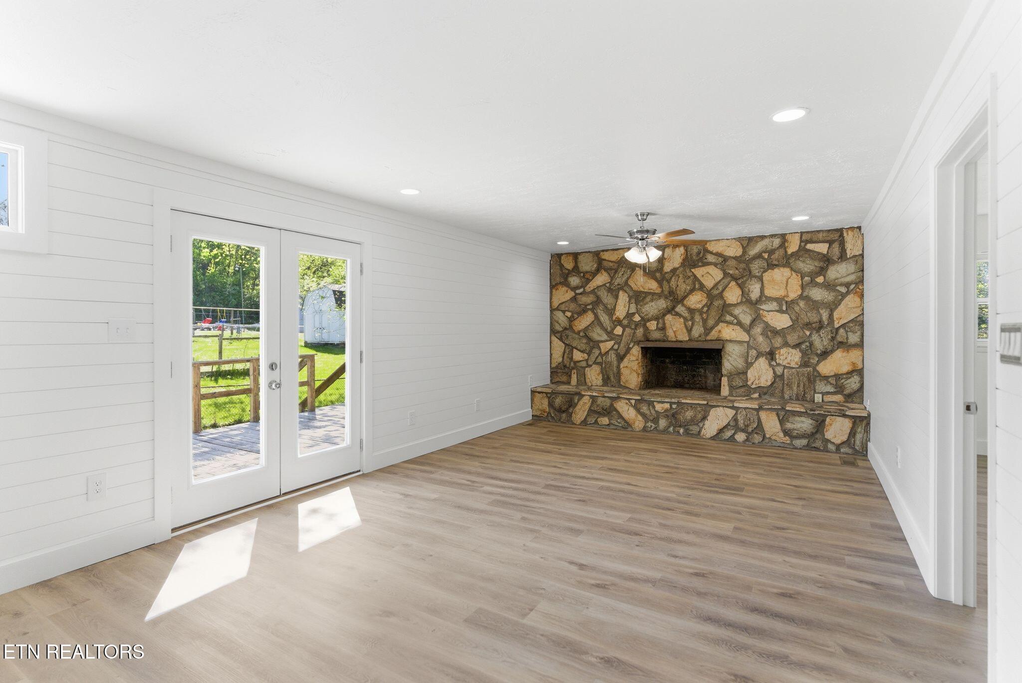 2210 W Gilbert Lane Knoxville TN 37920