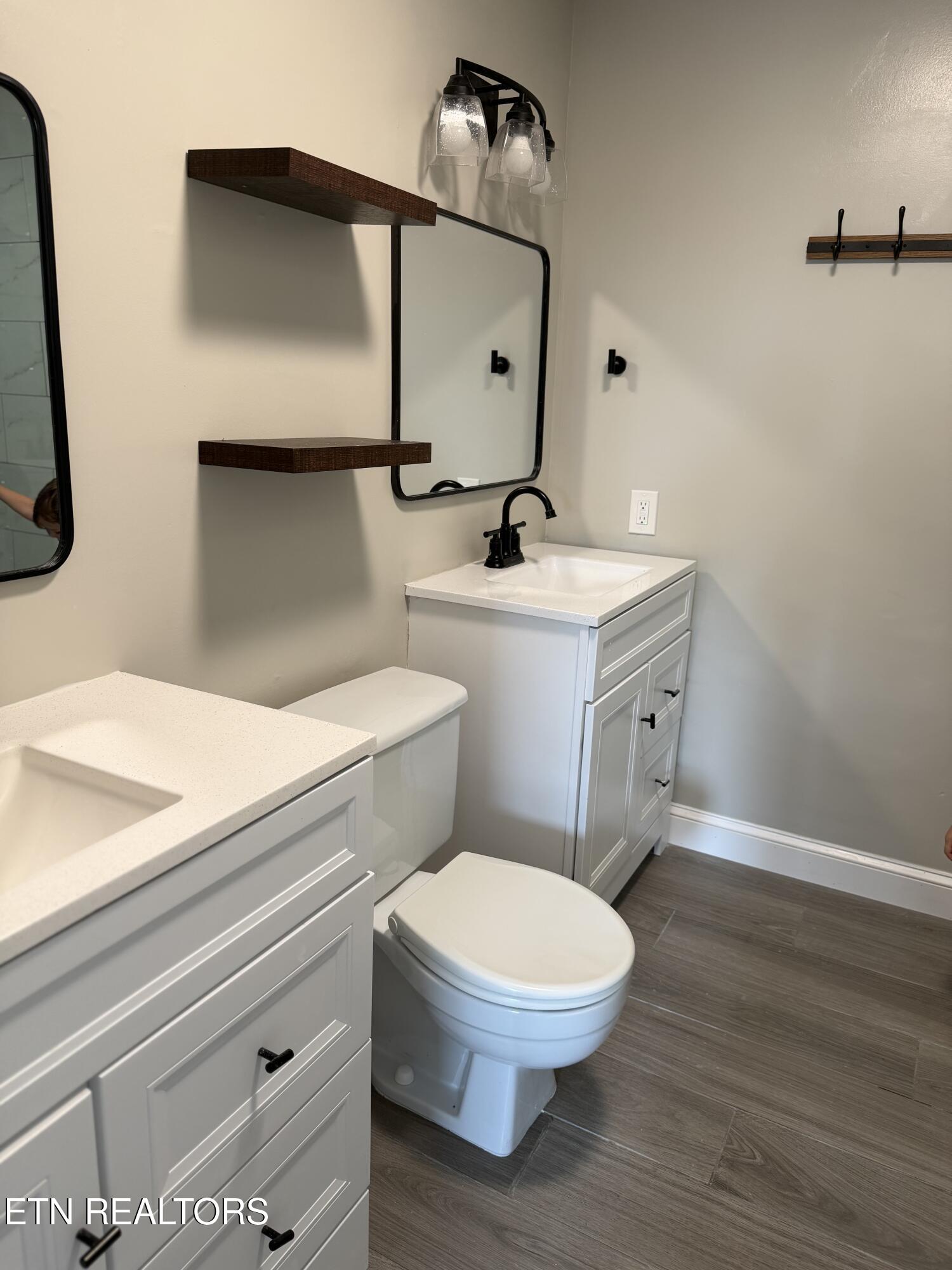125 Orchard Crest Circle Clinton TN 37716