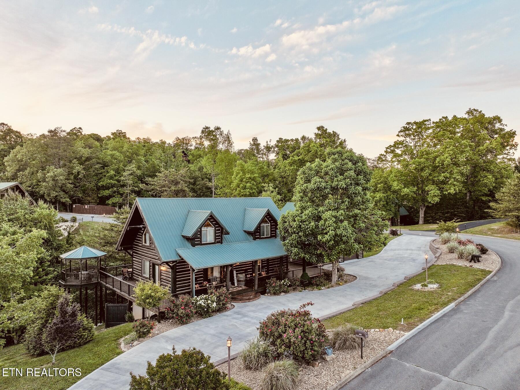 1347 Zachary Thomas Lane Sevierville TN 37876