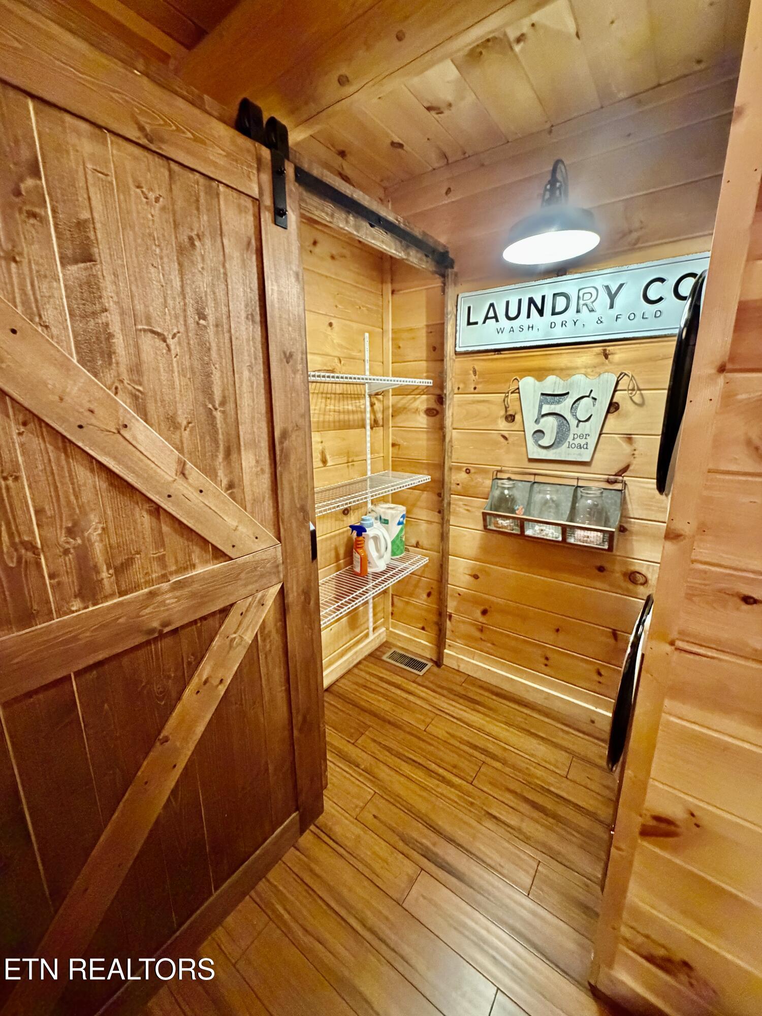1347 Zachary Thomas Lane Sevierville TN 37876