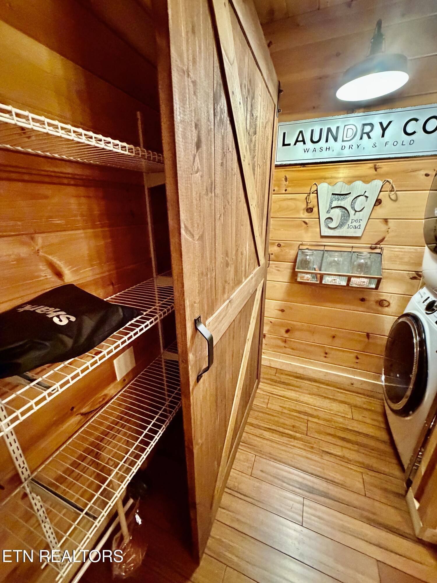 1347 Zachary Thomas Lane Sevierville TN 37876