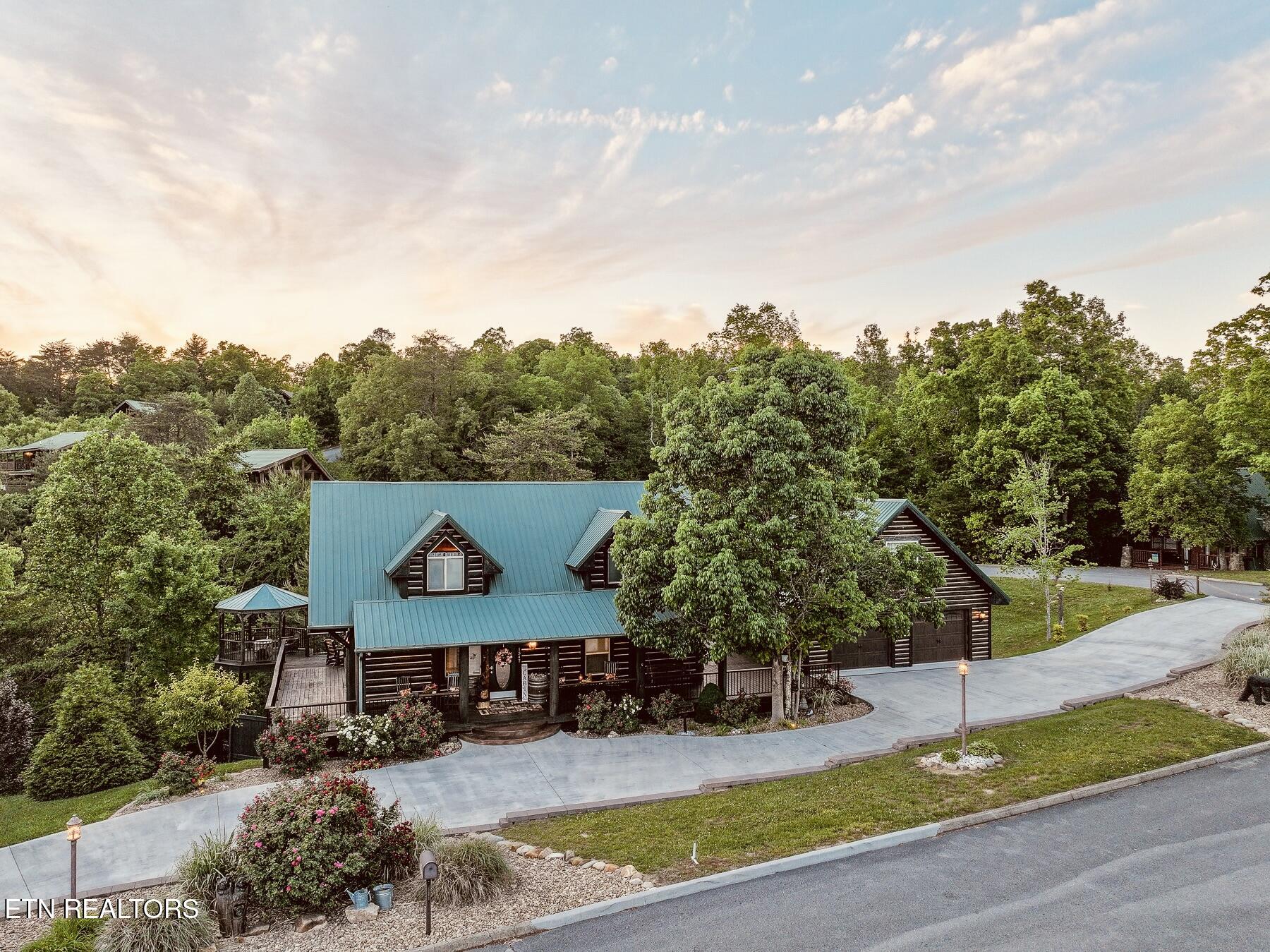 1347 Zachary Thomas Lane Sevierville TN 37876