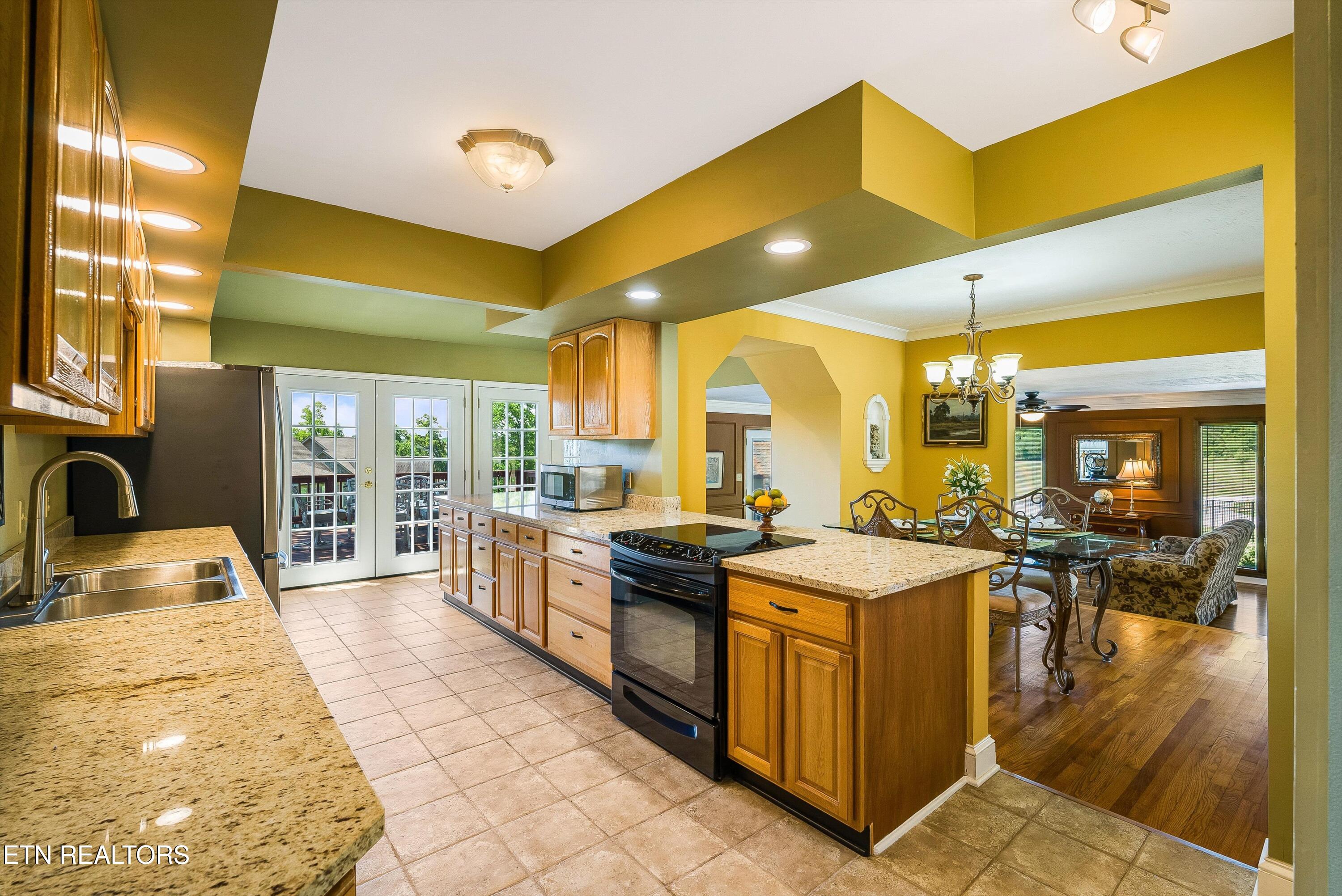 299 Zane Lane Lenoir City TN 37772