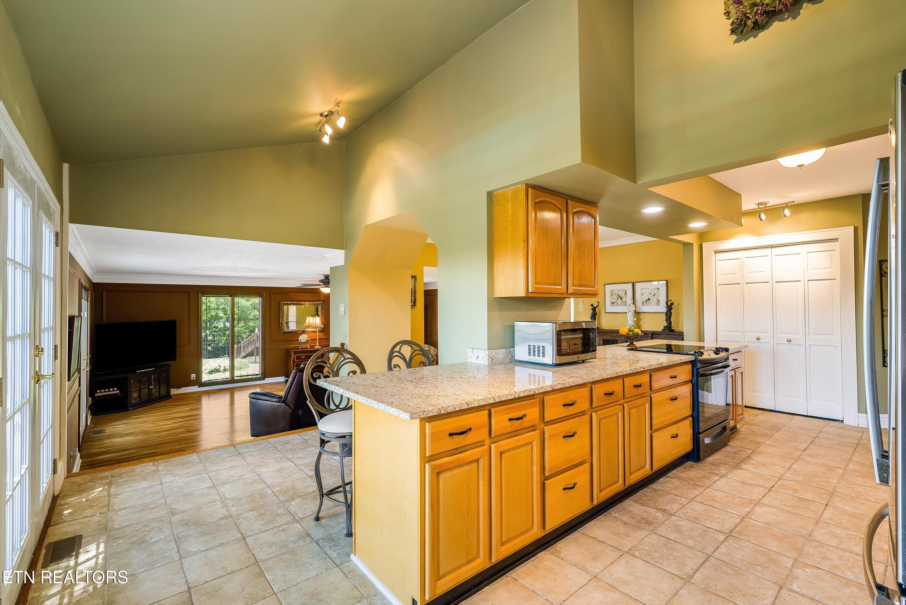 299 Zane Lane Lenoir City TN 37772