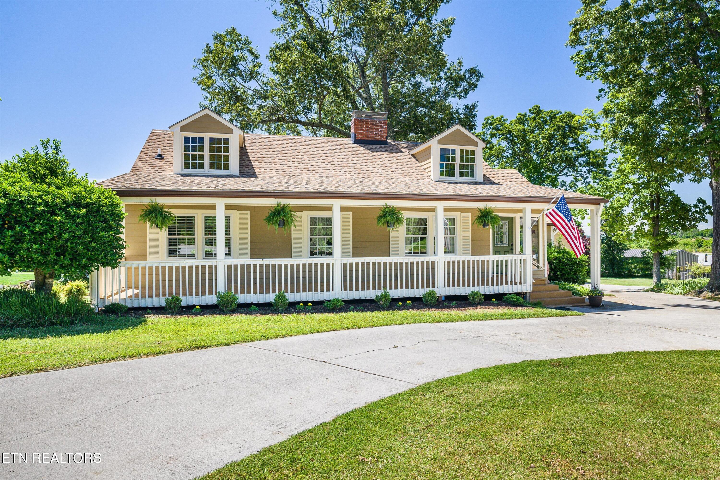 299 Zane Lane Lenoir City TN 37772