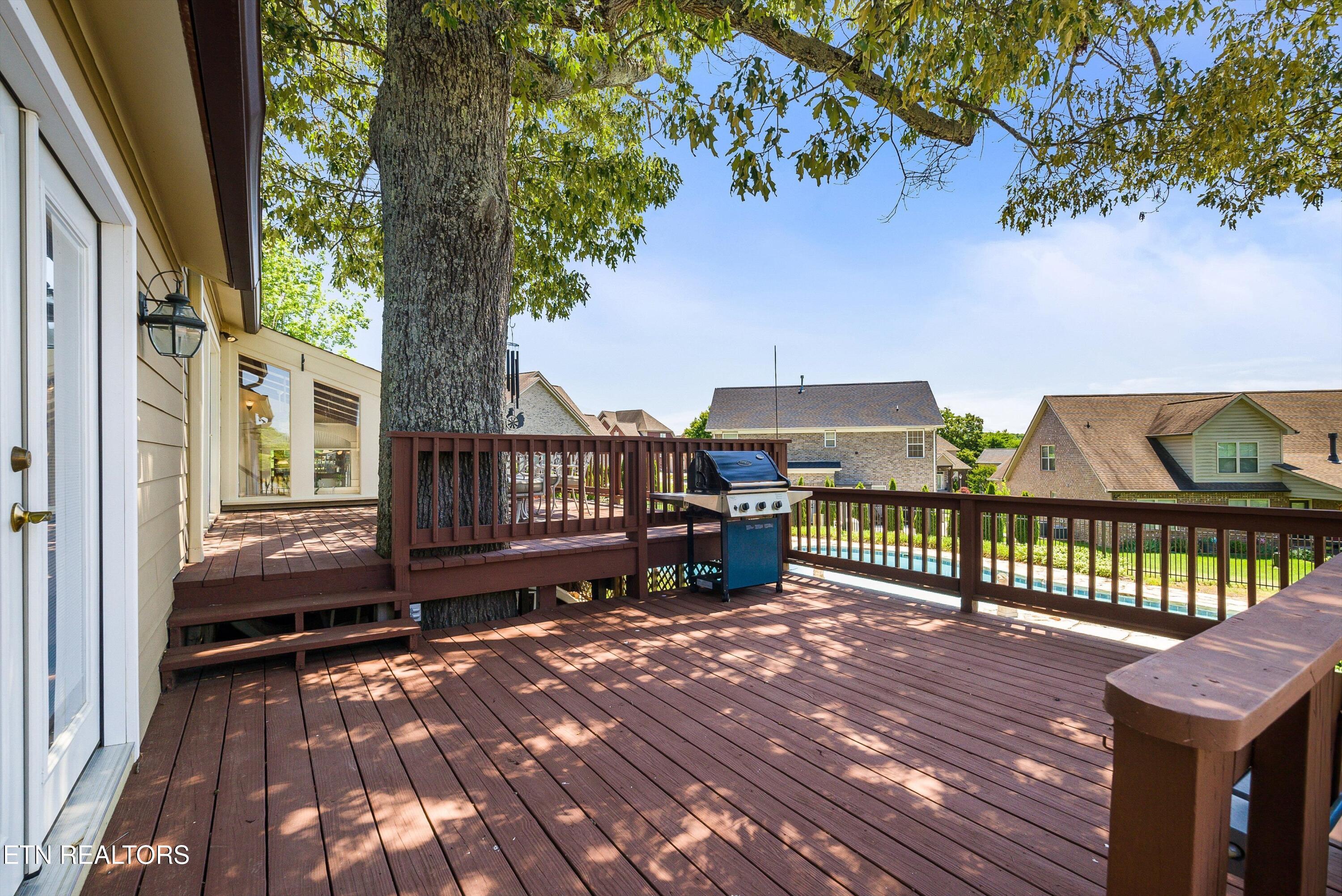 299 Zane Lane Lenoir City TN 37772
