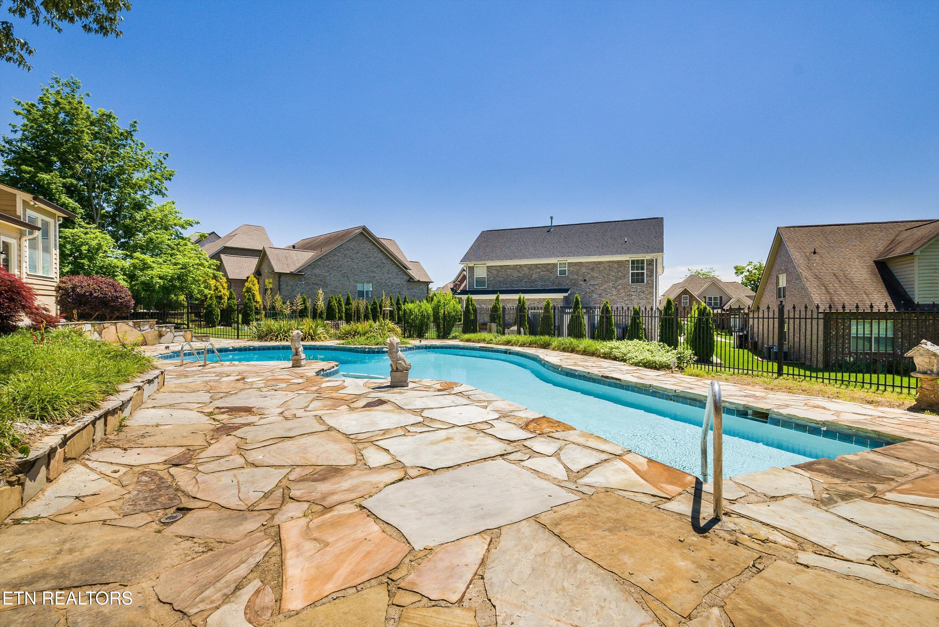 299 Zane Lane Lenoir City TN 37772