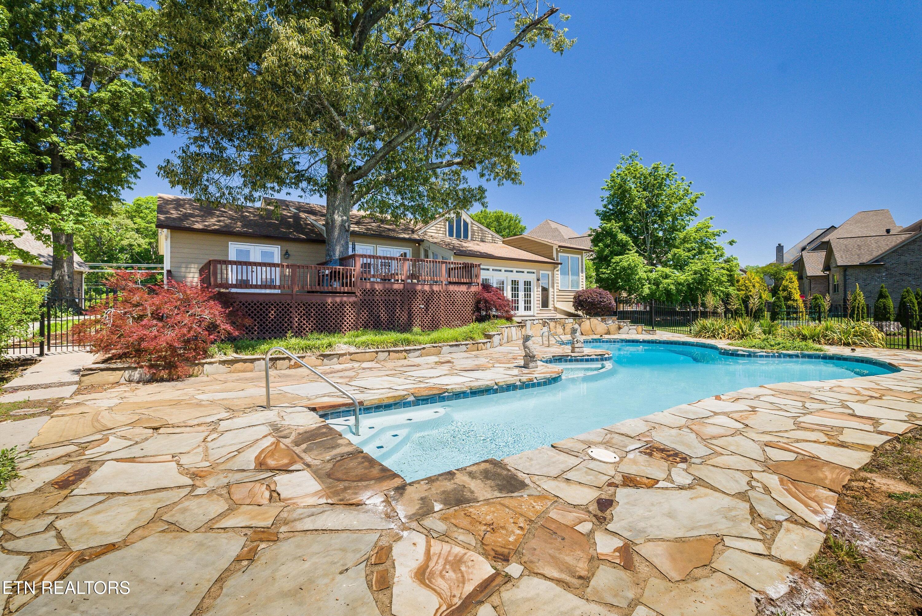 299 Zane Lane Lenoir City TN 37772