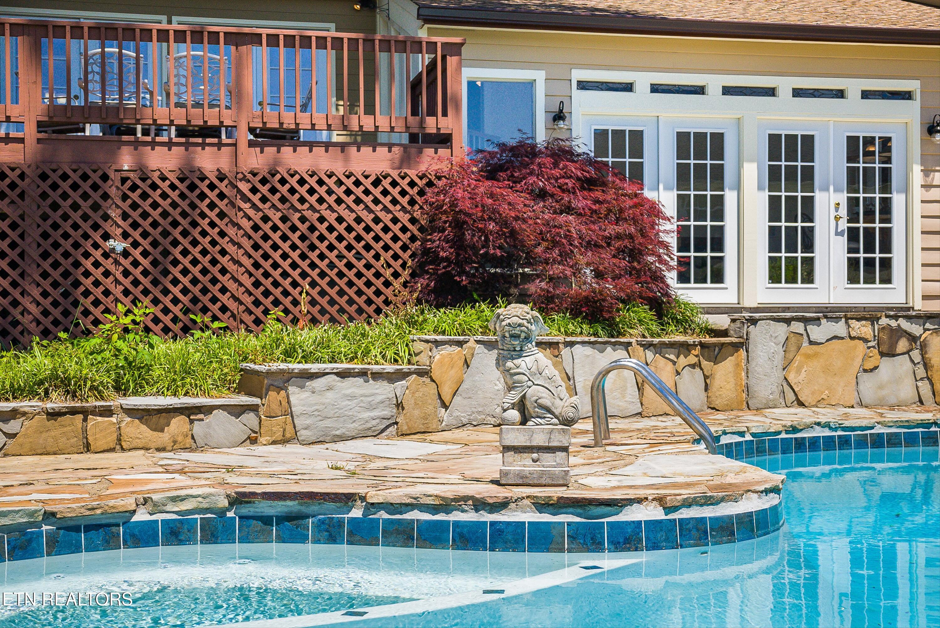 299 Zane Lane Lenoir City TN 37772