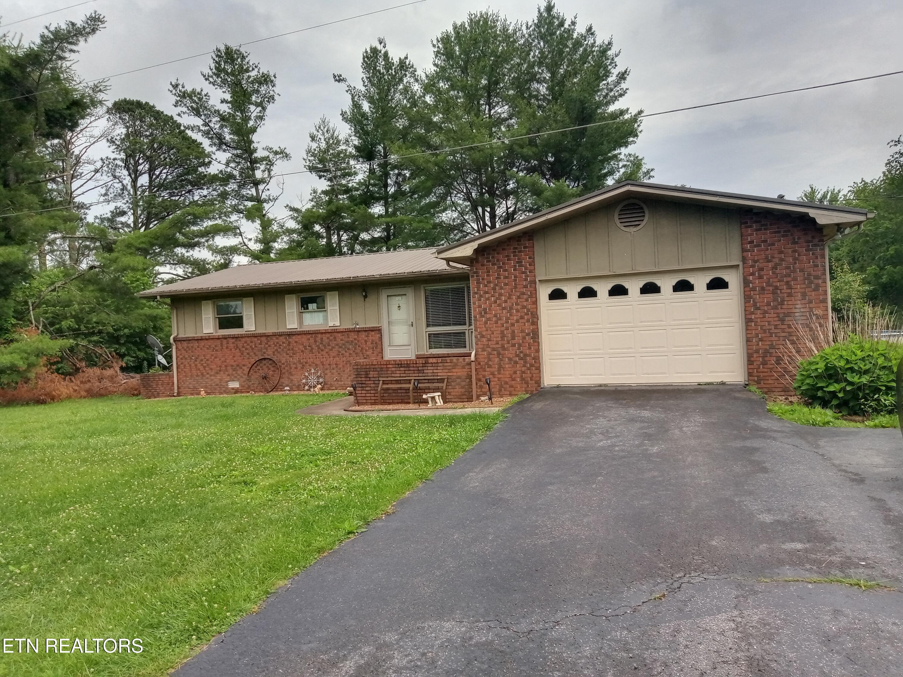 3281 NE Tabor oop Highway Crossville TN 38571