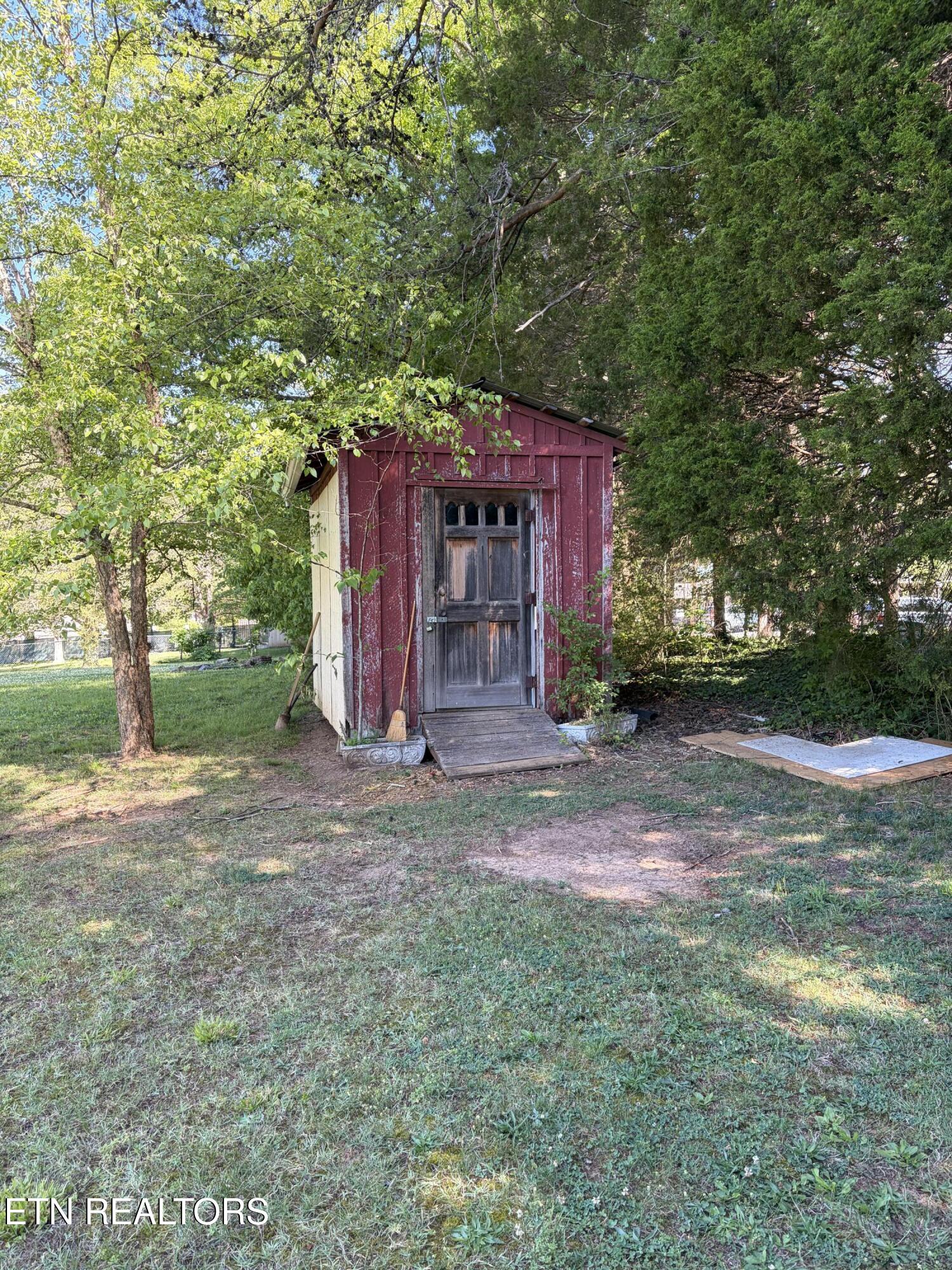 4422 Doris Circle Knoxville TN 37918