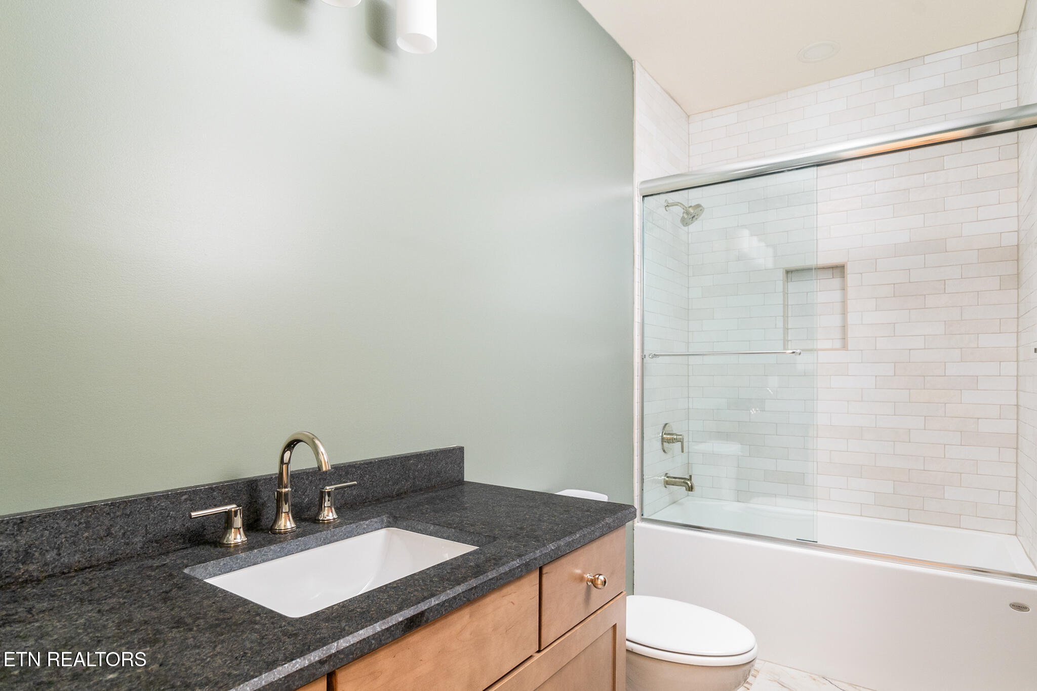 107 Alpine Drive Clinton TN 37716