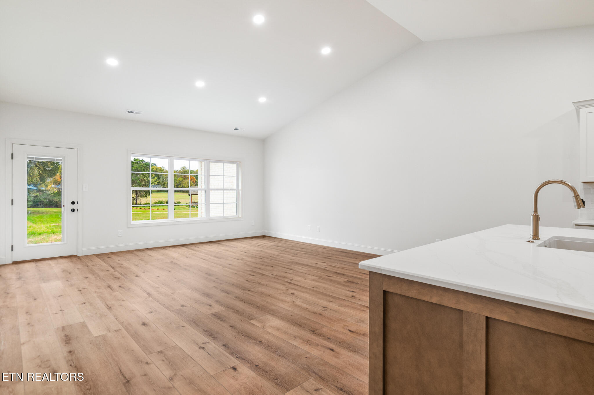 107 Alpine Drive Clinton TN 37716