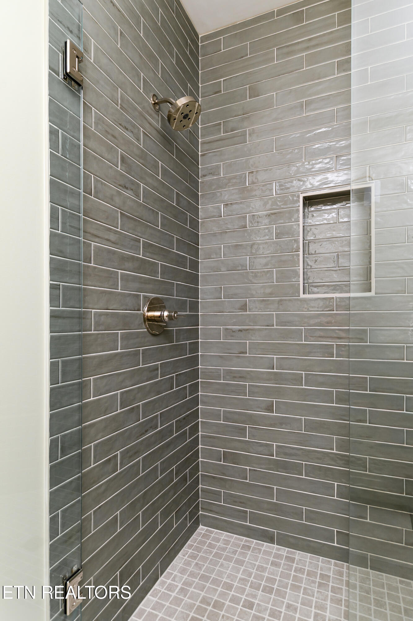 107 Alpine Drive Clinton TN 37716