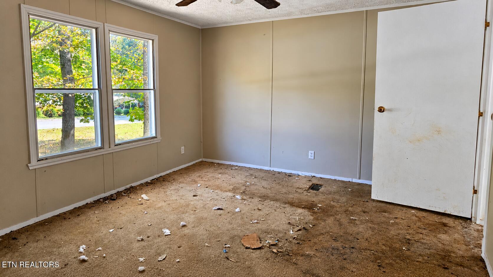 137 Cutters Lane Clinton TN 37716