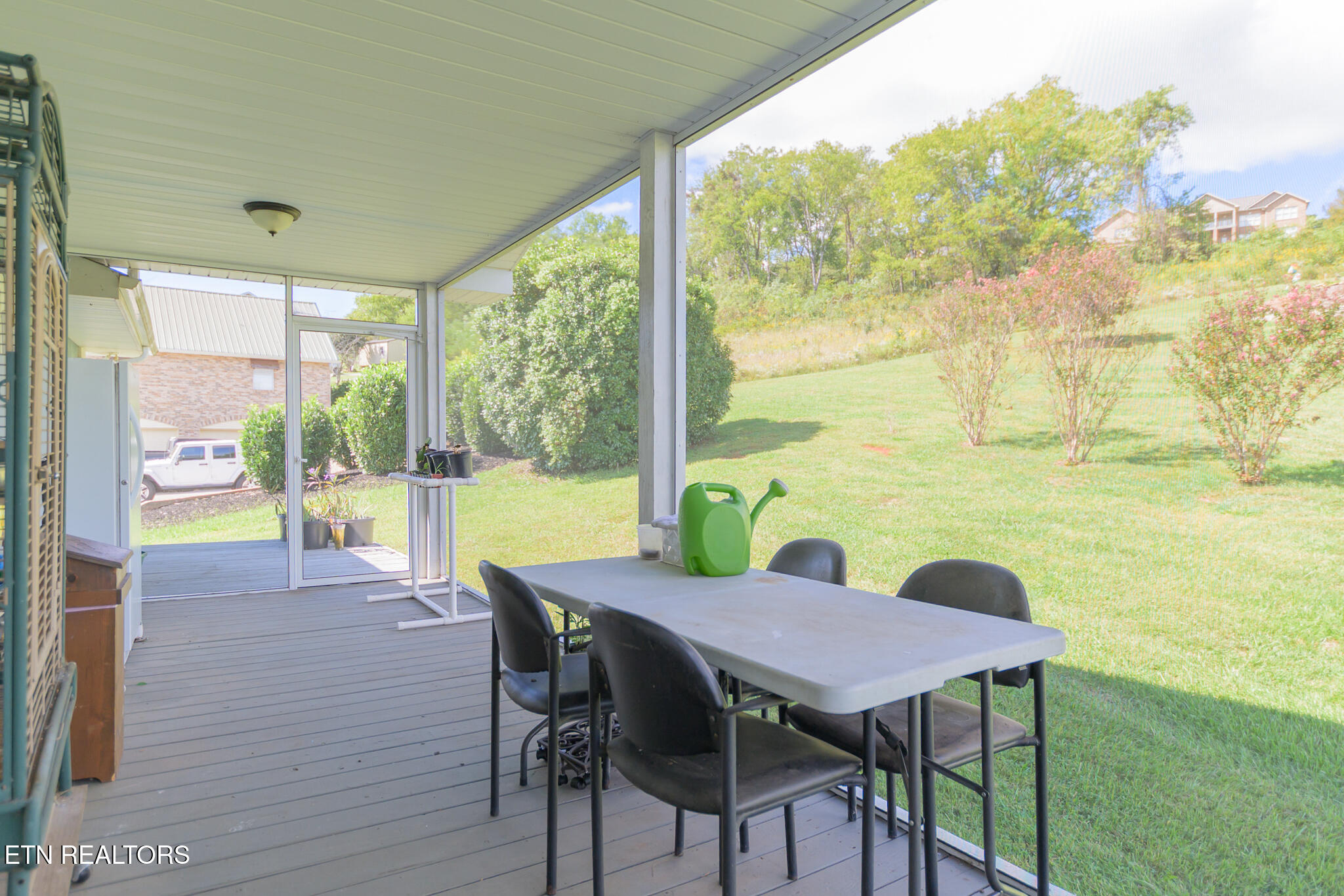 926 Hilltop Lane Kodak TN 37764