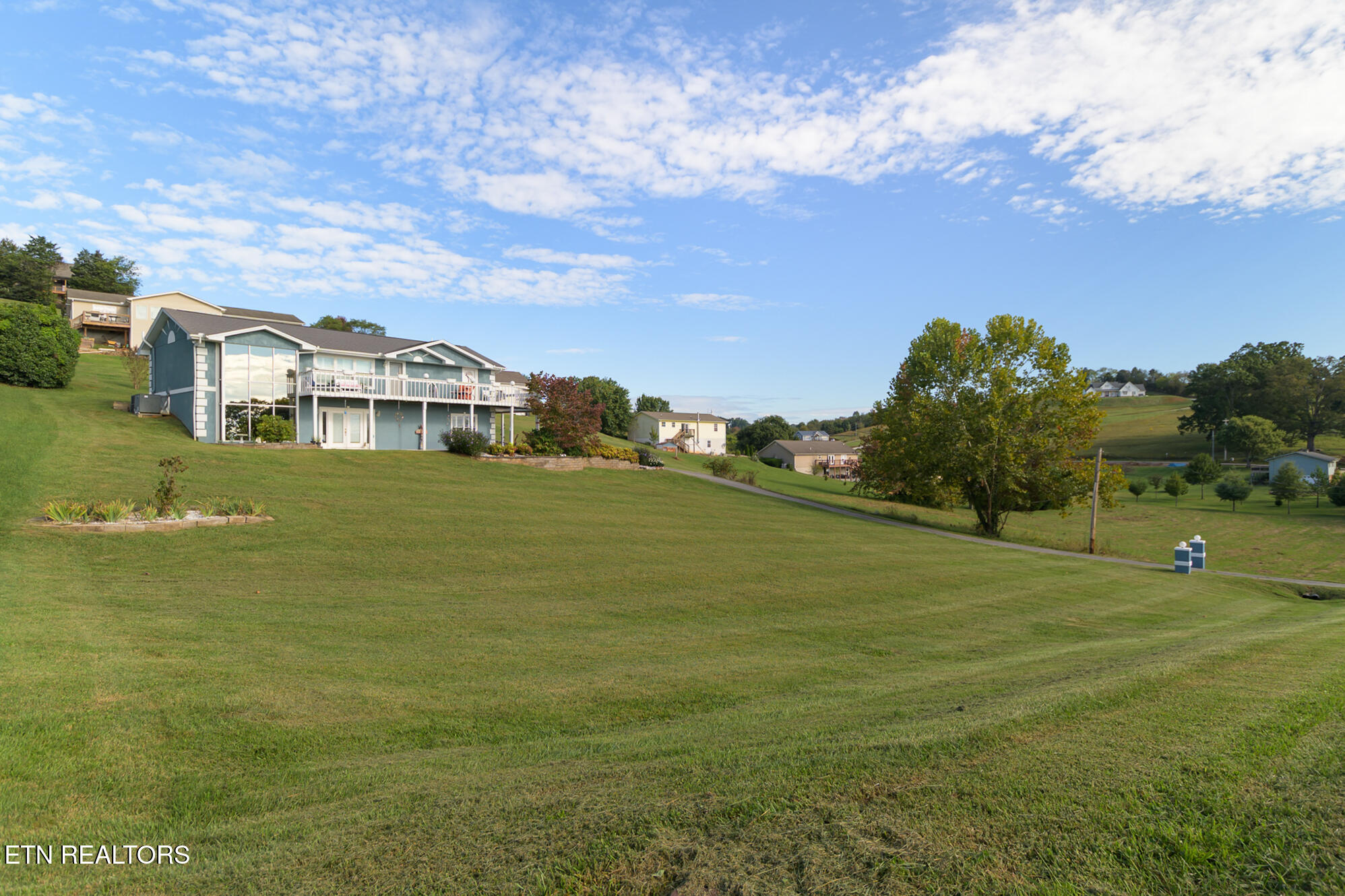 926 Hilltop Lane Kodak TN 37764