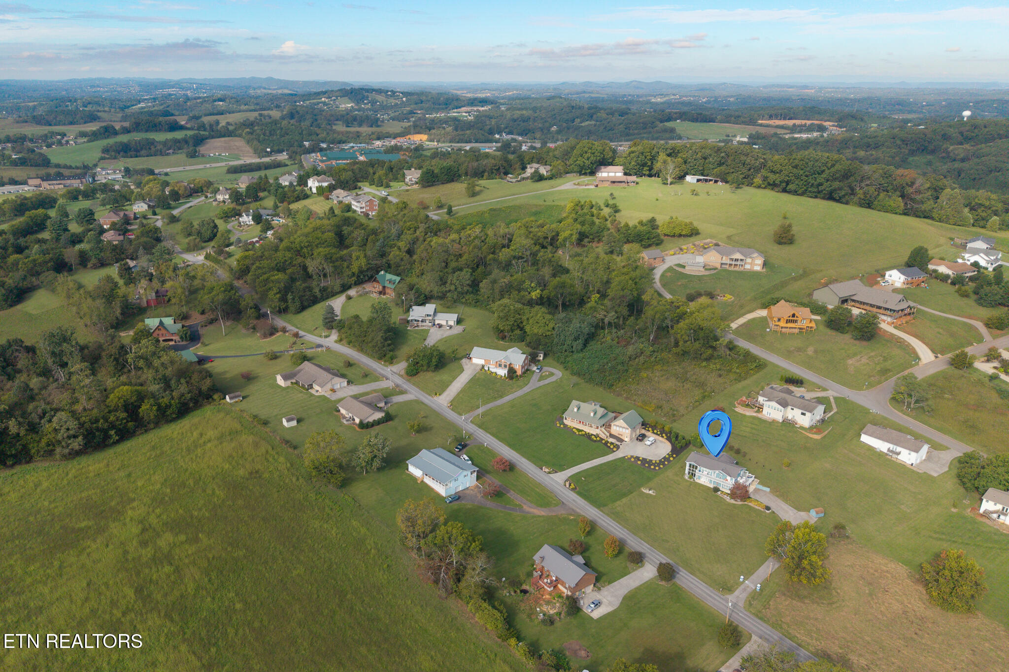 926 Hilltop Lane Kodak TN 37764