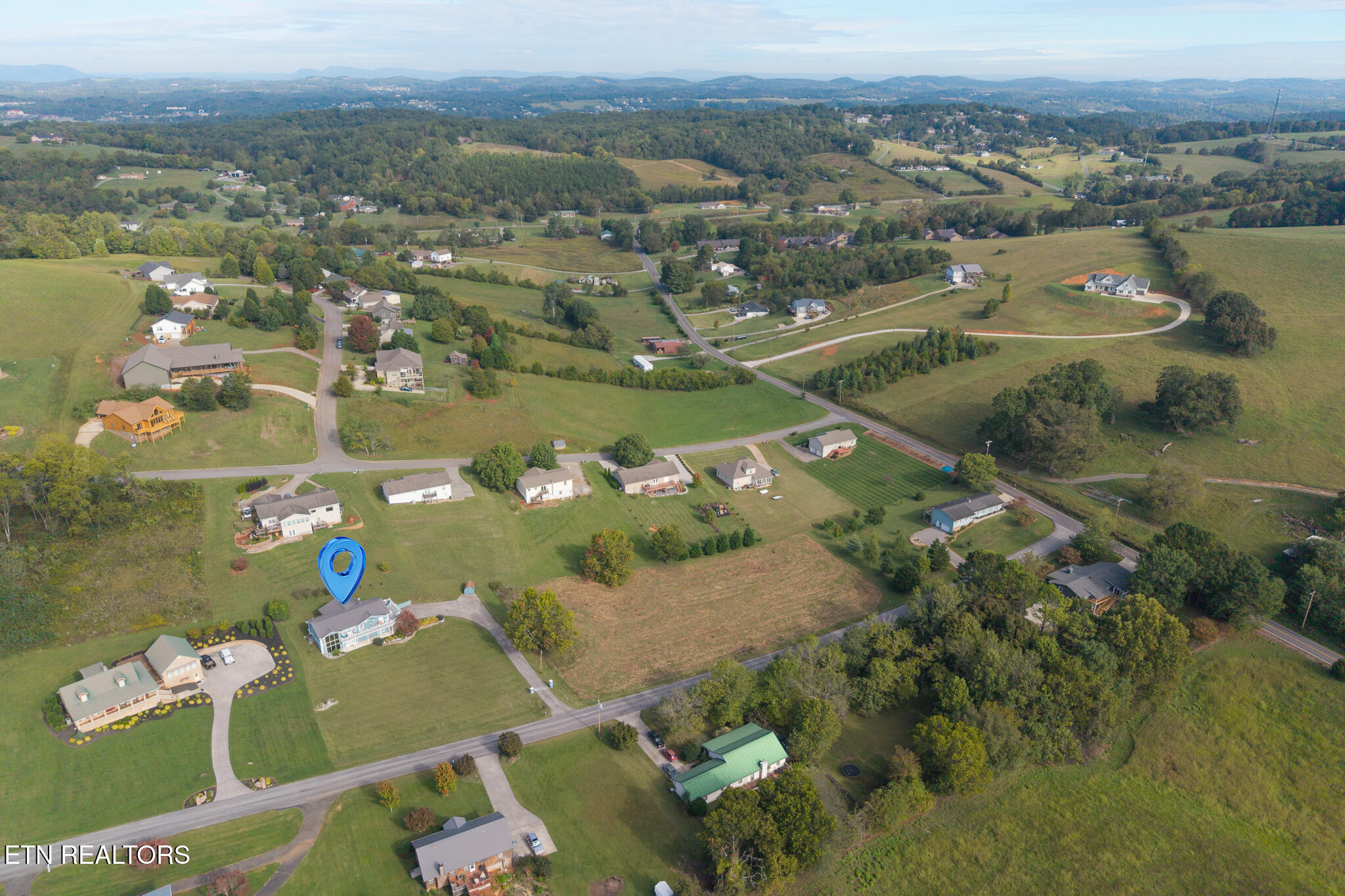 926 Hilltop Lane Kodak TN 37764