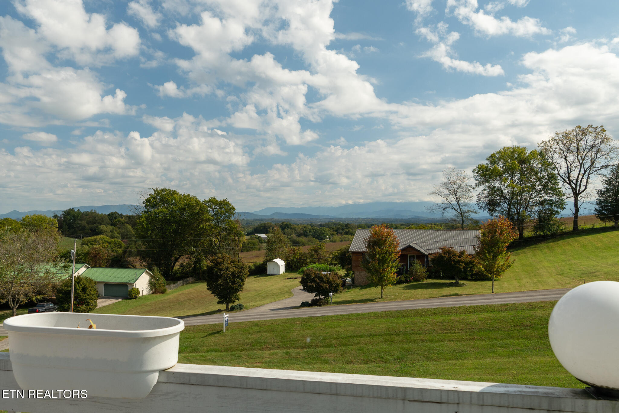 926 Hilltop Lane Kodak TN 37764