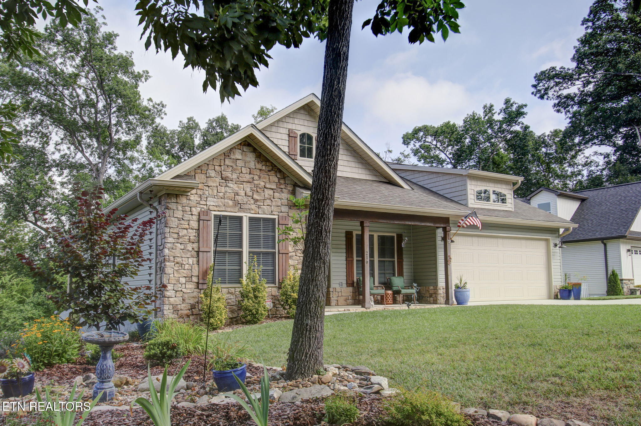 216 Mialaquo Circle Loudon TN 37774