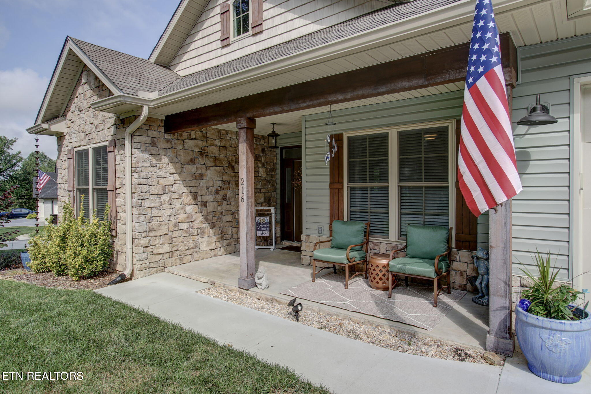 216 Mialaquo Circle Loudon TN 37774