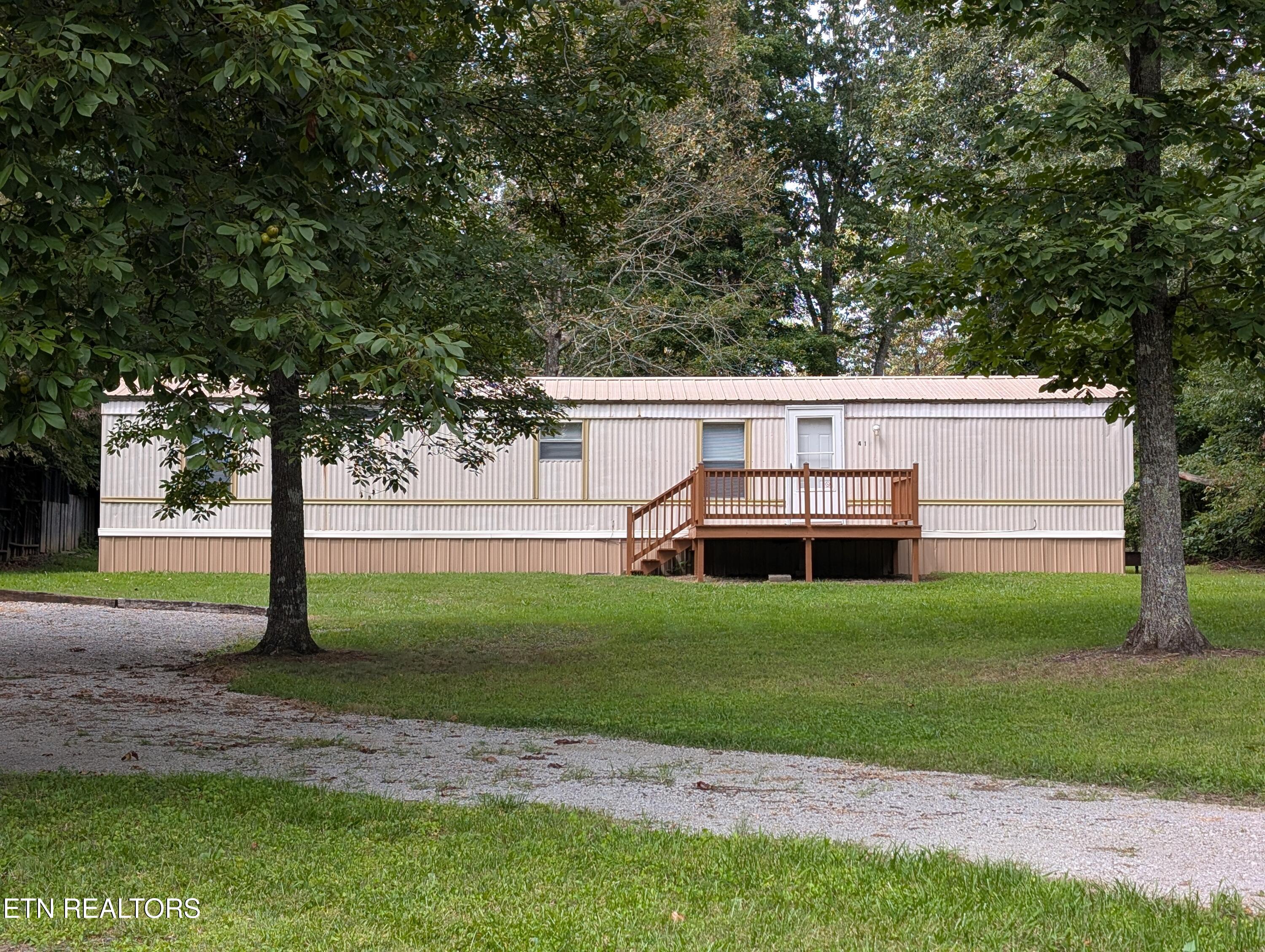 41 Acorn Lane Crossville TN 38571