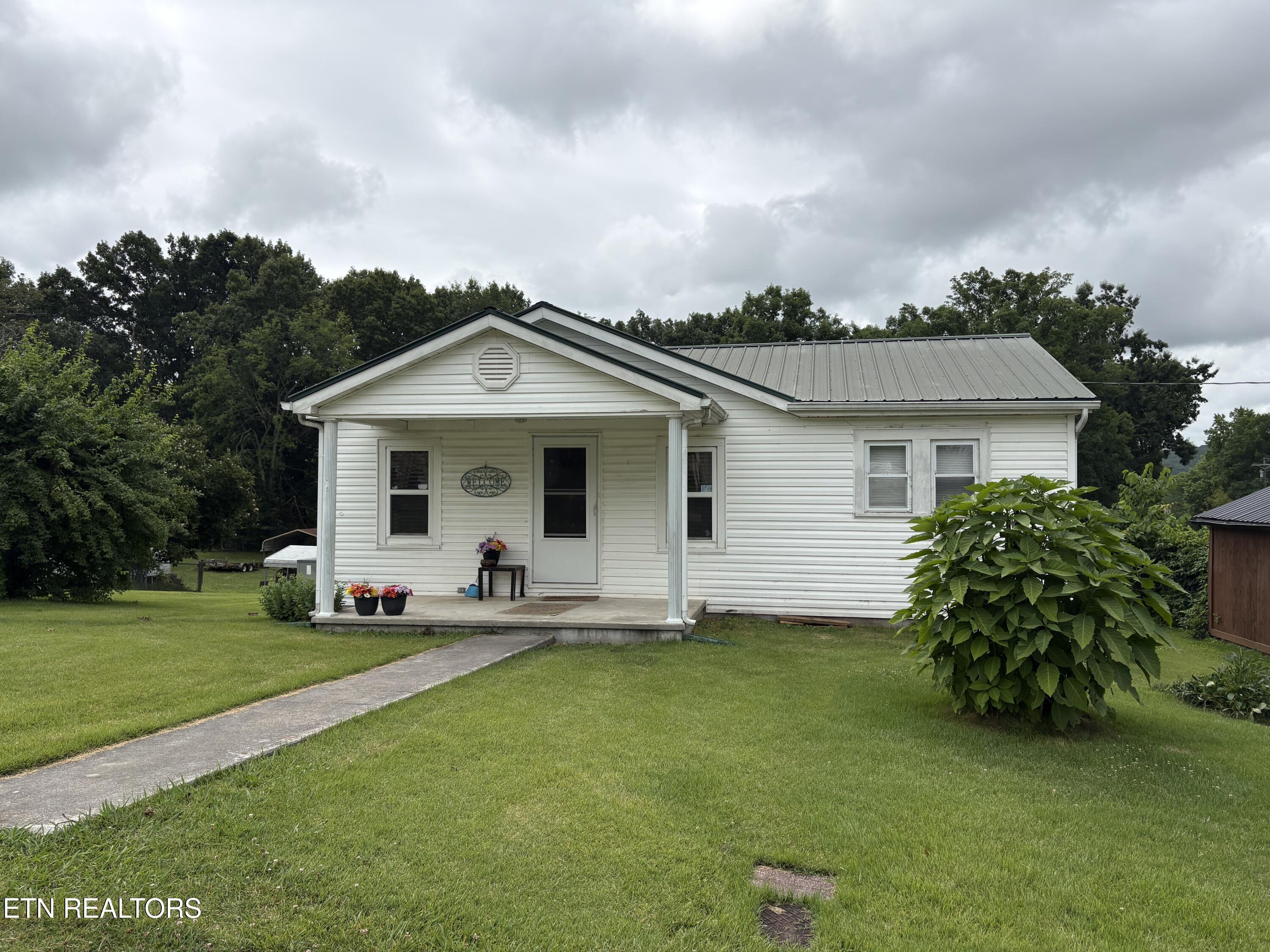 204 Blair Avenue Sweetwater TN 37874