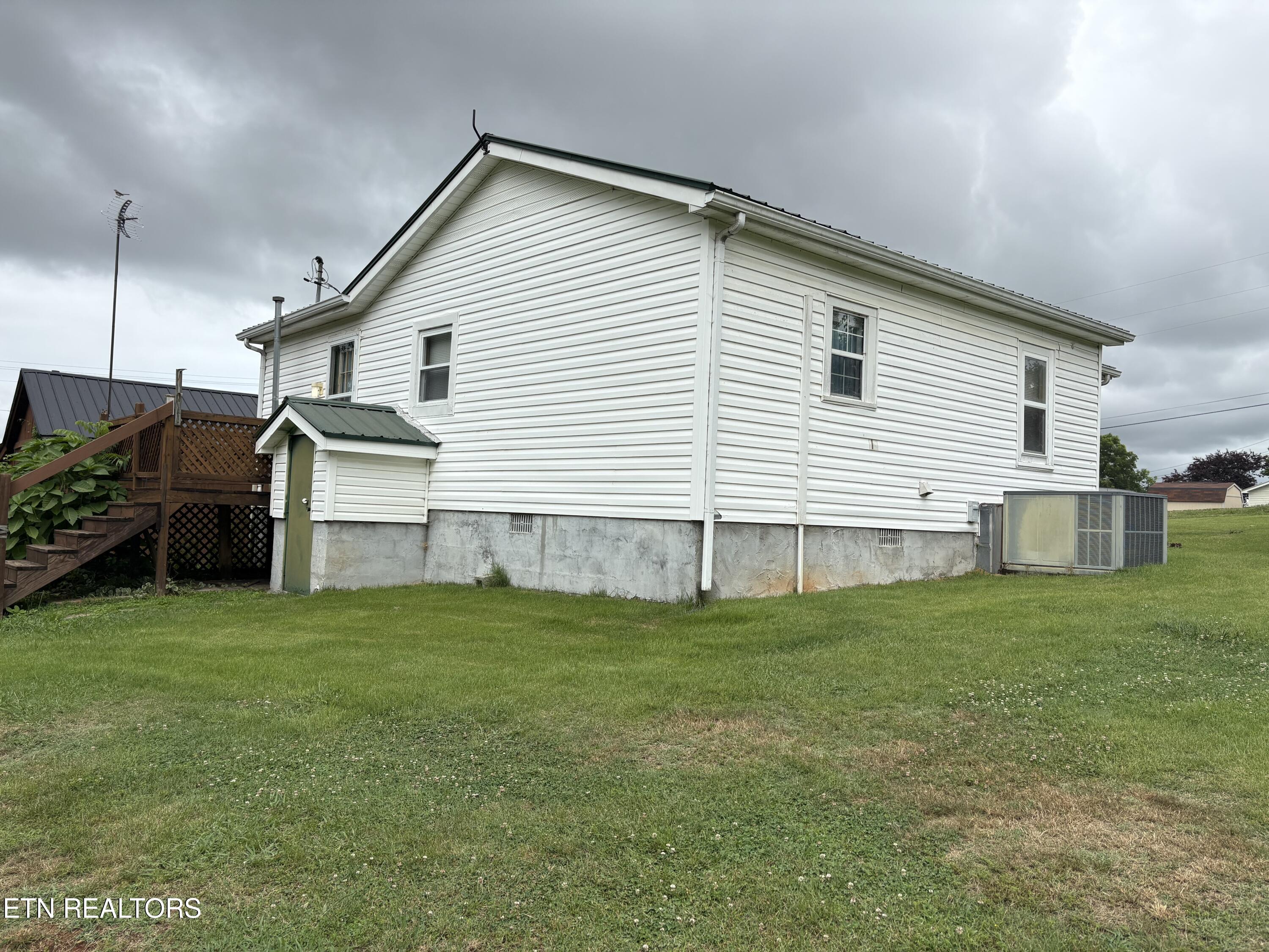 204 Blair Avenue Sweetwater TN 37874