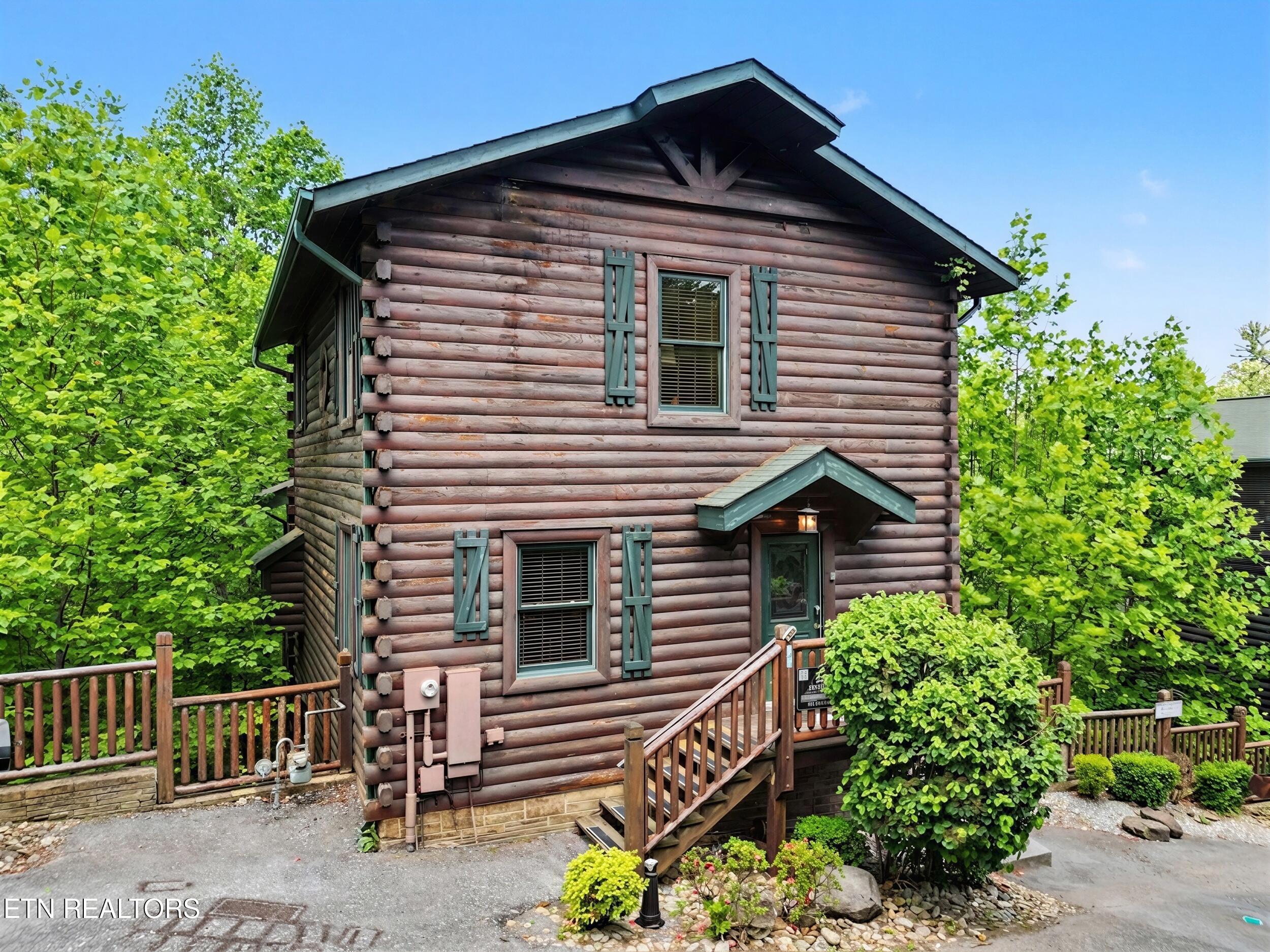 831 Spirit Loop Way Gatlinburg TN 37738