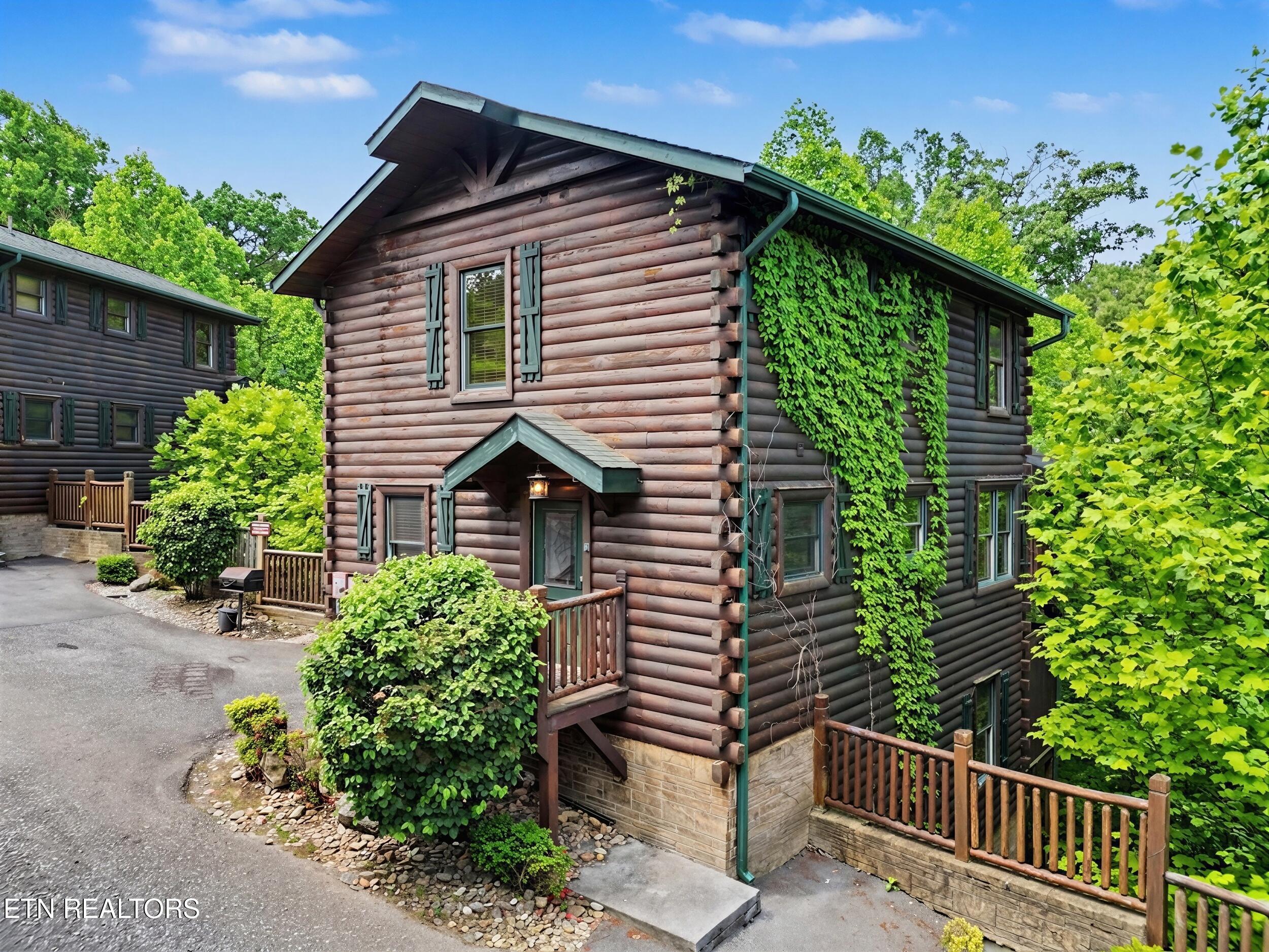 831 Spirit Loop Way Gatlinburg TN 37738