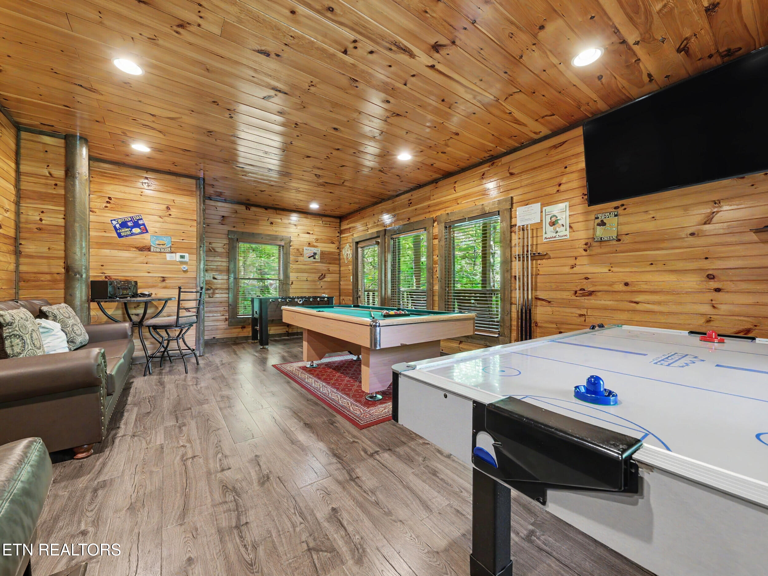 831 Spirit Loop Way Gatlinburg TN 37738