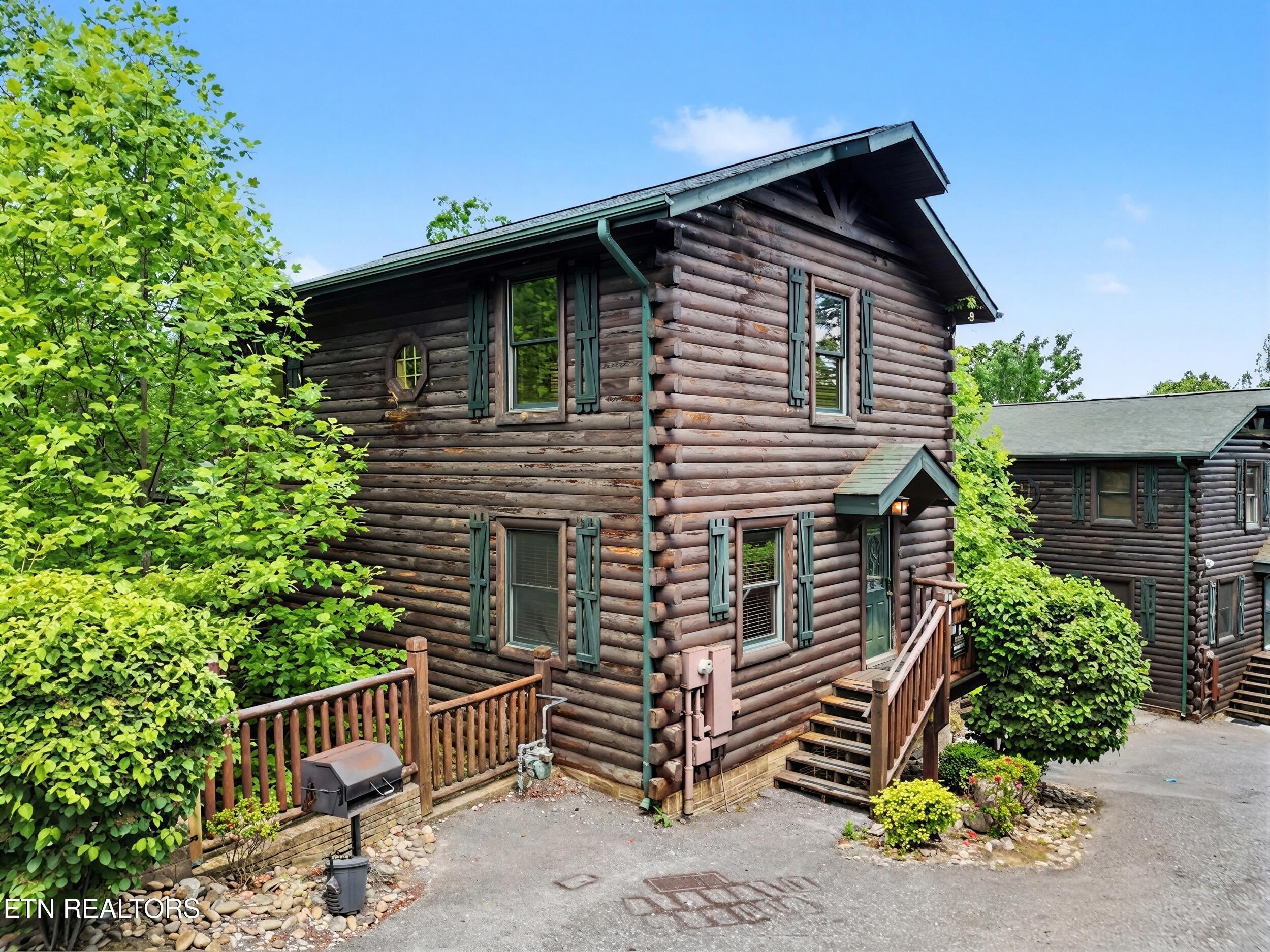 831 Spirit Loop Way Gatlinburg TN 37738