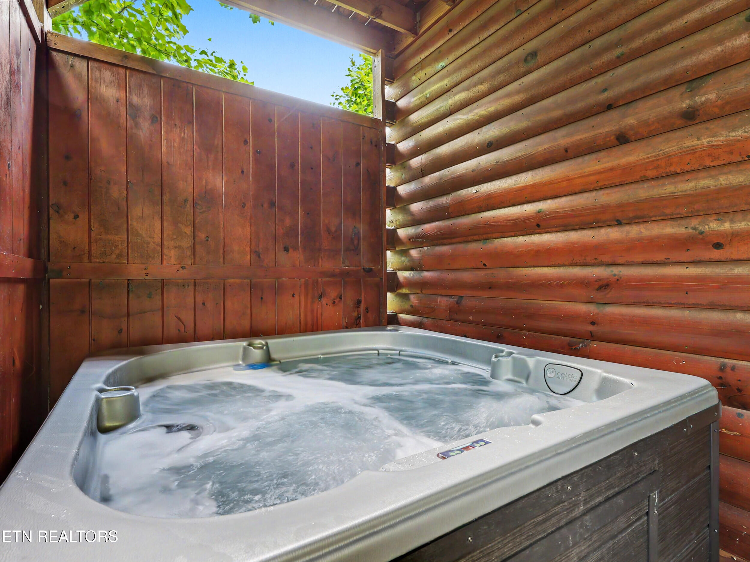 831 Spirit Loop Way Gatlinburg TN 37738