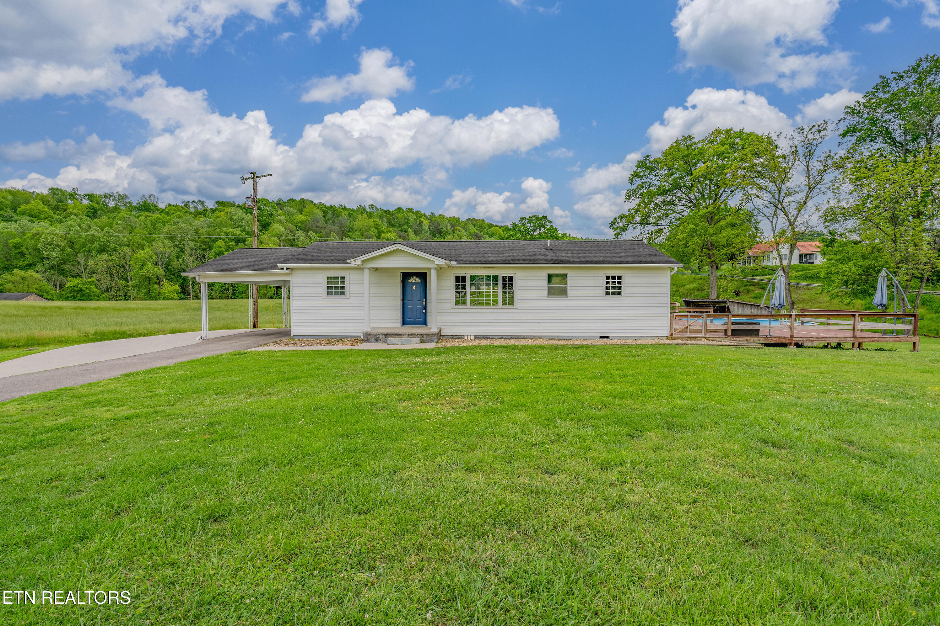 908 Tater Valley Road Luttrell TN 37779