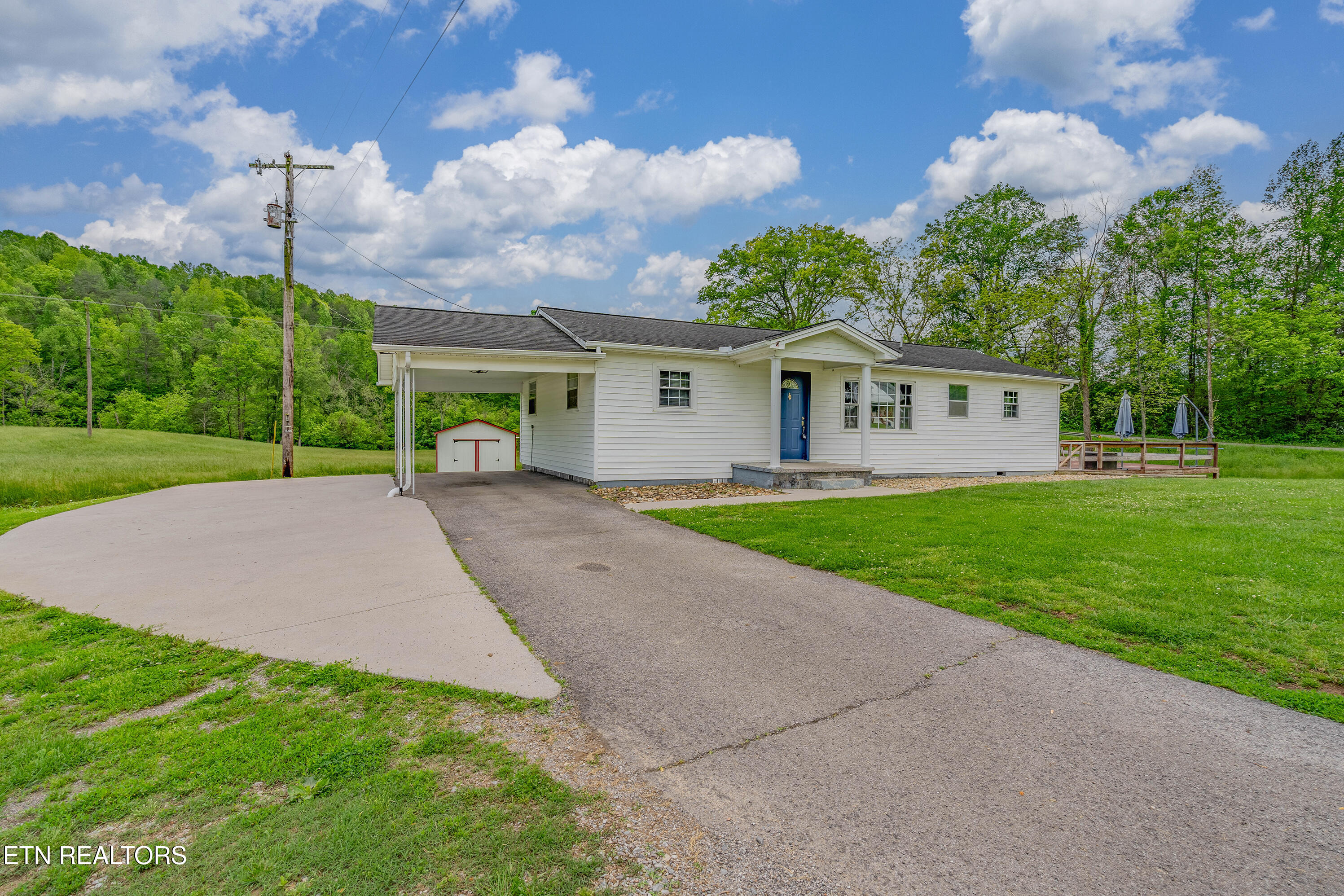 908 Tater Valley Road Luttrell TN 37779