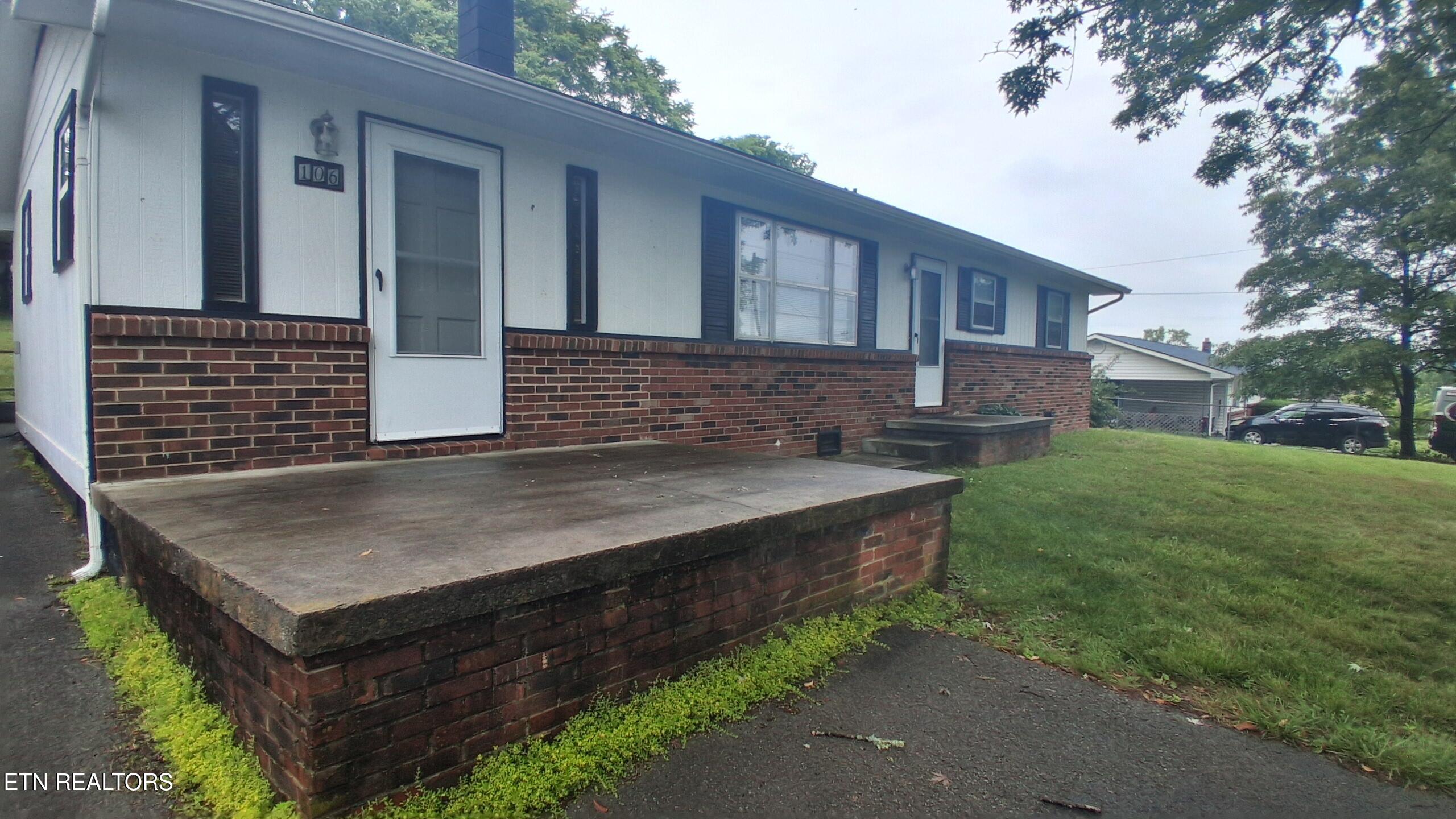 106 Walnut Street New Tazewell TN 37825