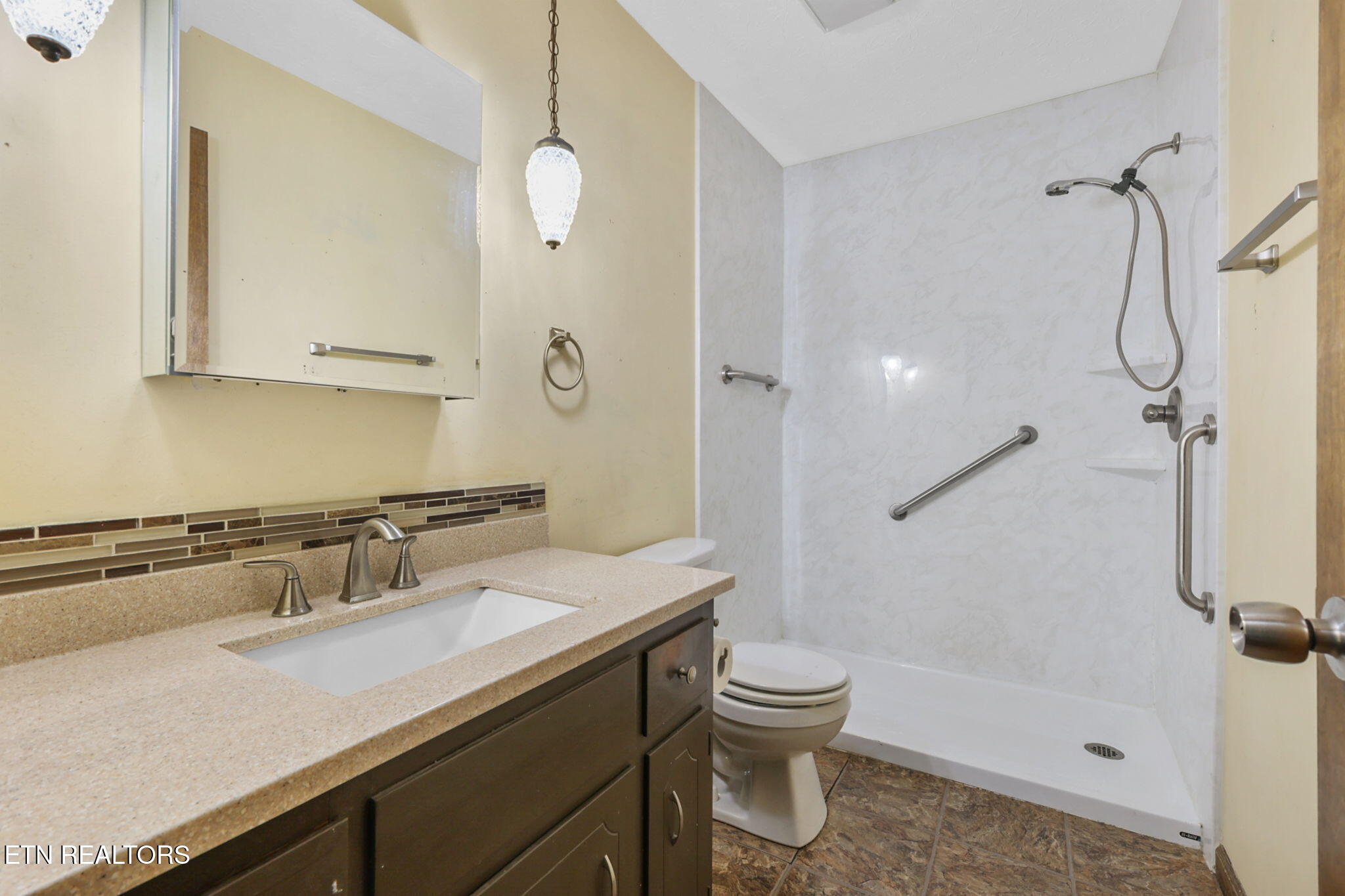 802 Lake Glen Lane Knoxville TN 37920