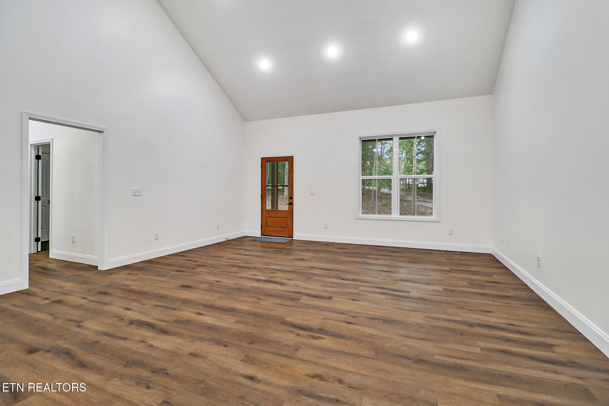 108 Shotgun Annie Road Jamestown TN 38556