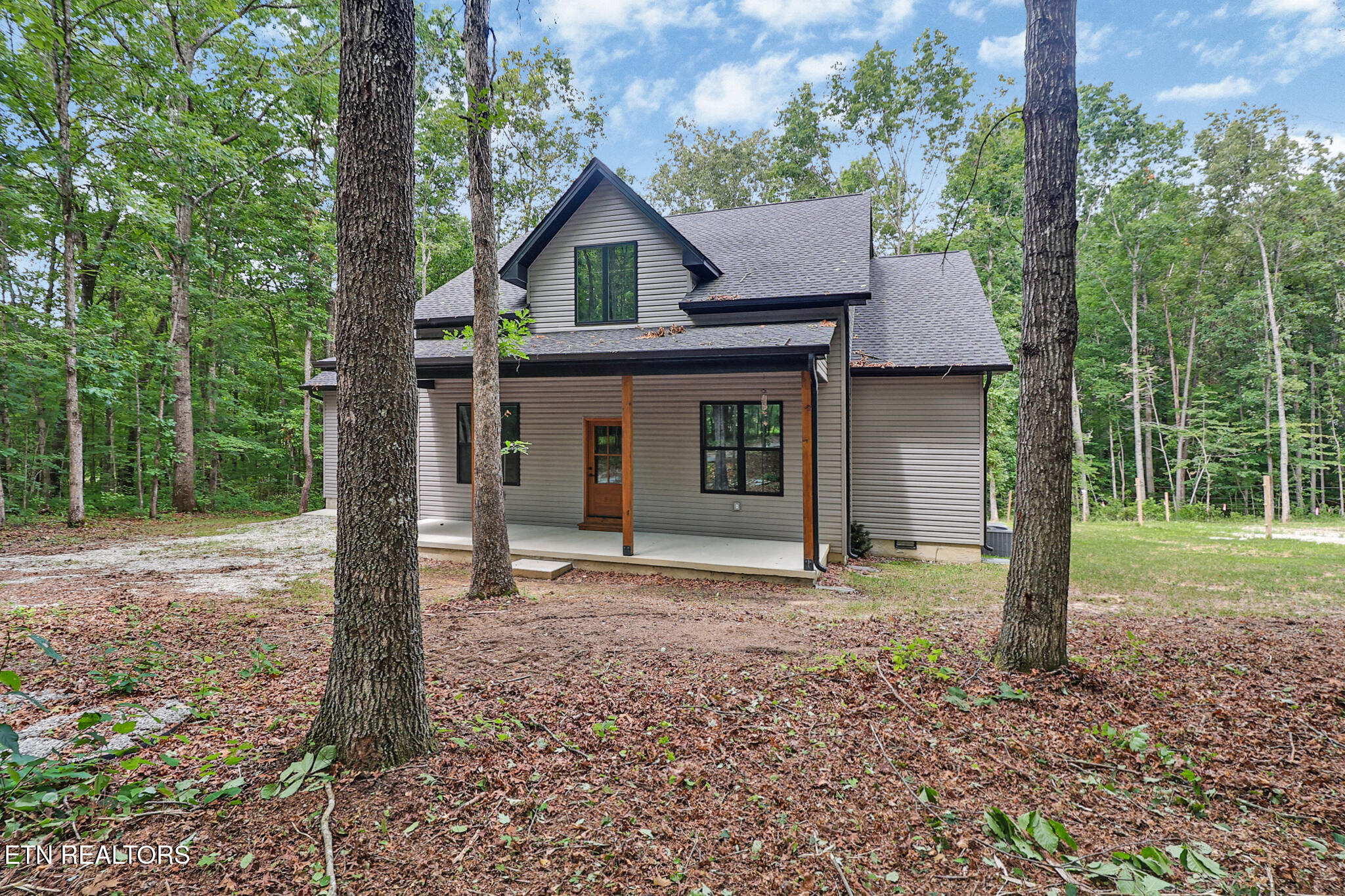 108 Shotgun Annie Road Jamestown TN 38556