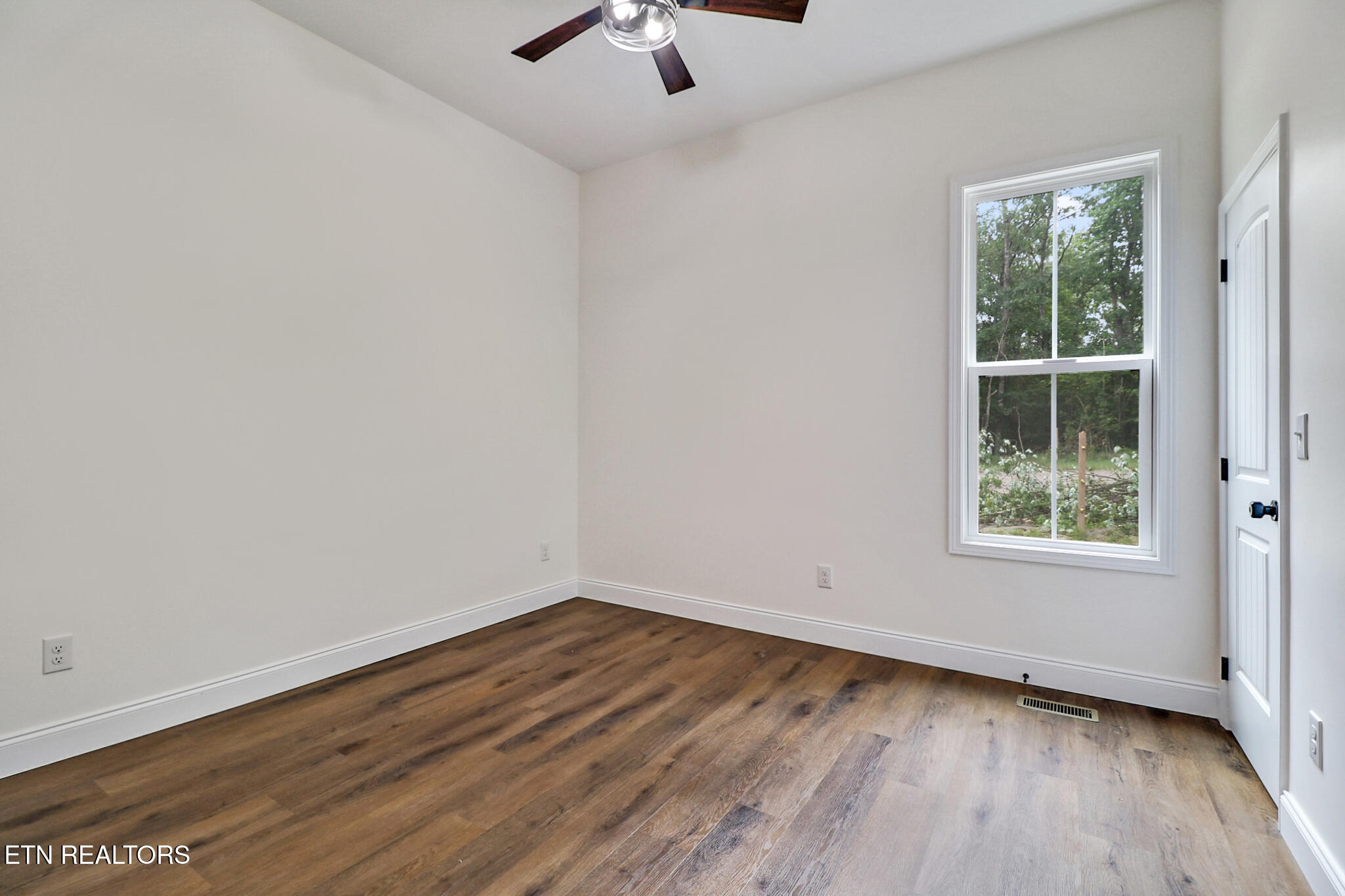 108 Shotgun Annie Road Jamestown TN 38556
